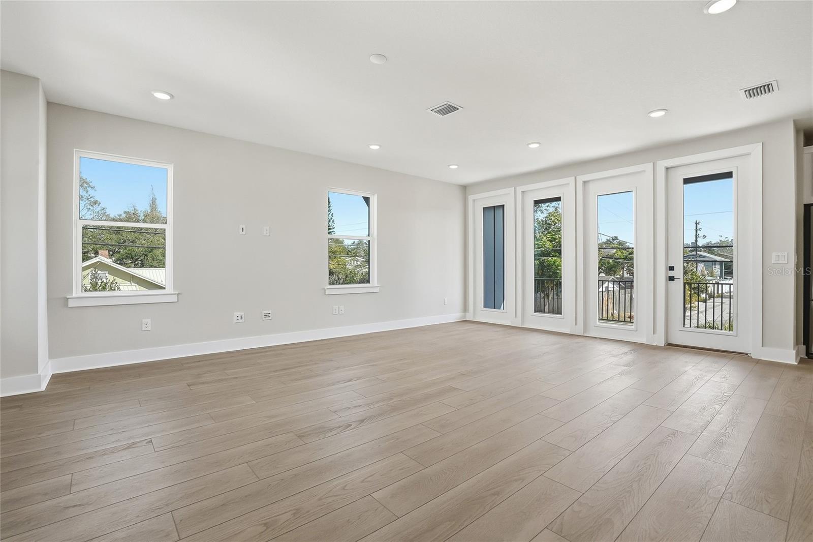 3005 1ST AVE N, ST PETERSBURG, FL — photo 20