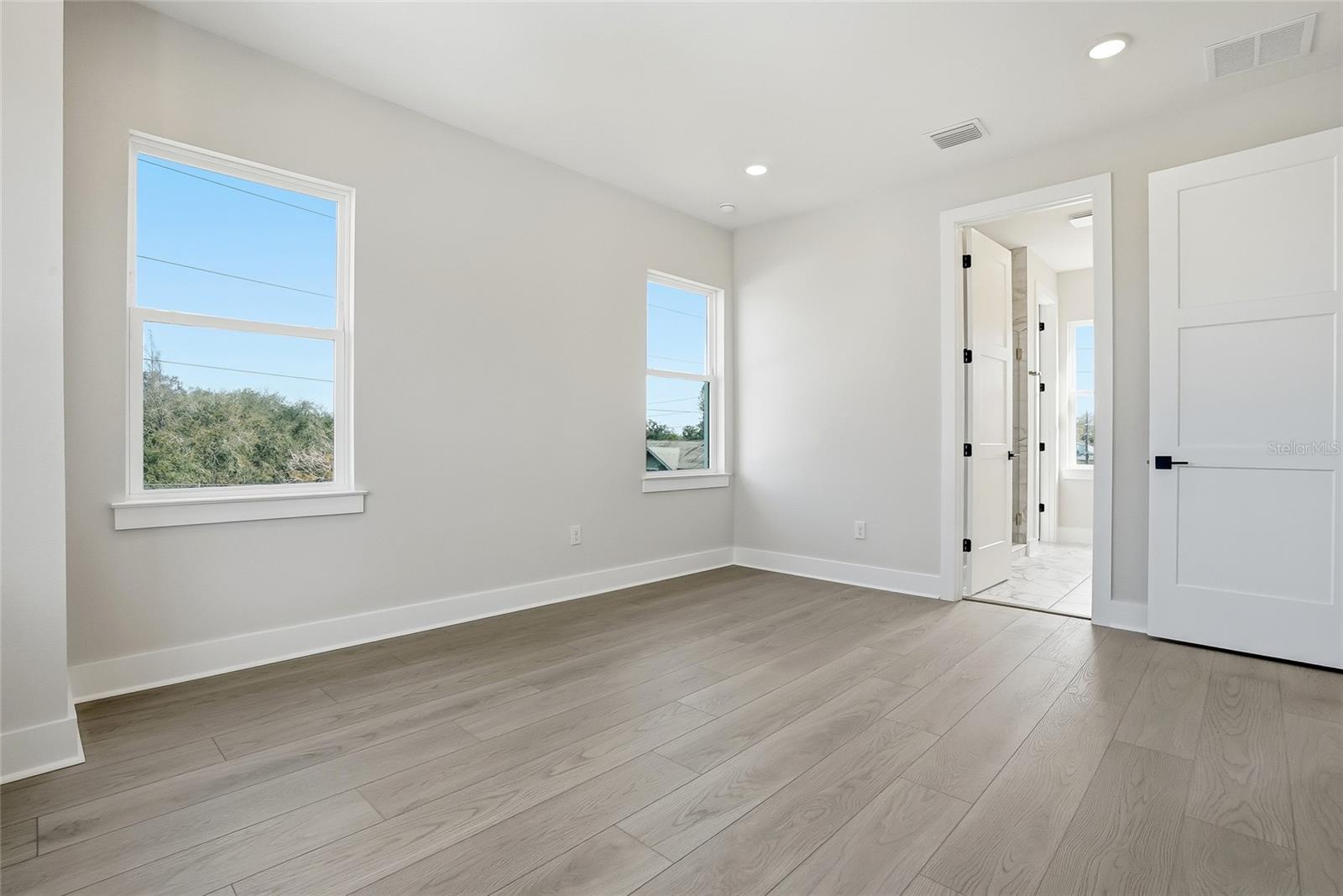 3005 1ST AVE N, ST PETERSBURG, FL — photo 28
