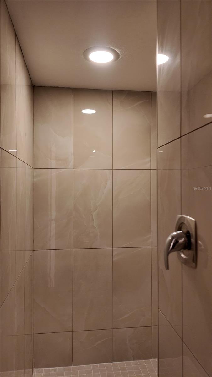 2480 PELICAN CT #102R, CLEARWATER, FL — photo 14