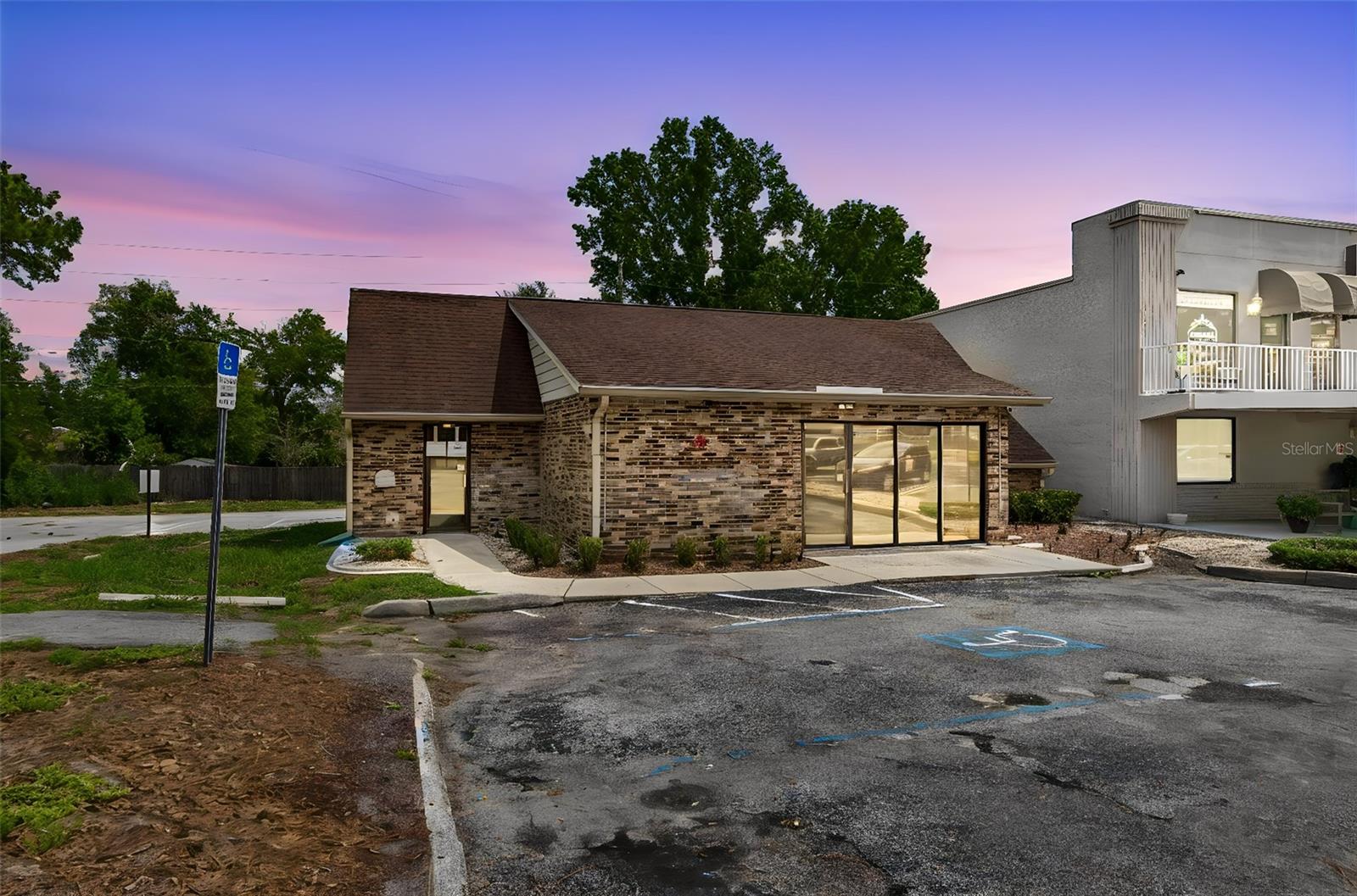 11151 SPRING HILL DR, SPRING HILL, FL