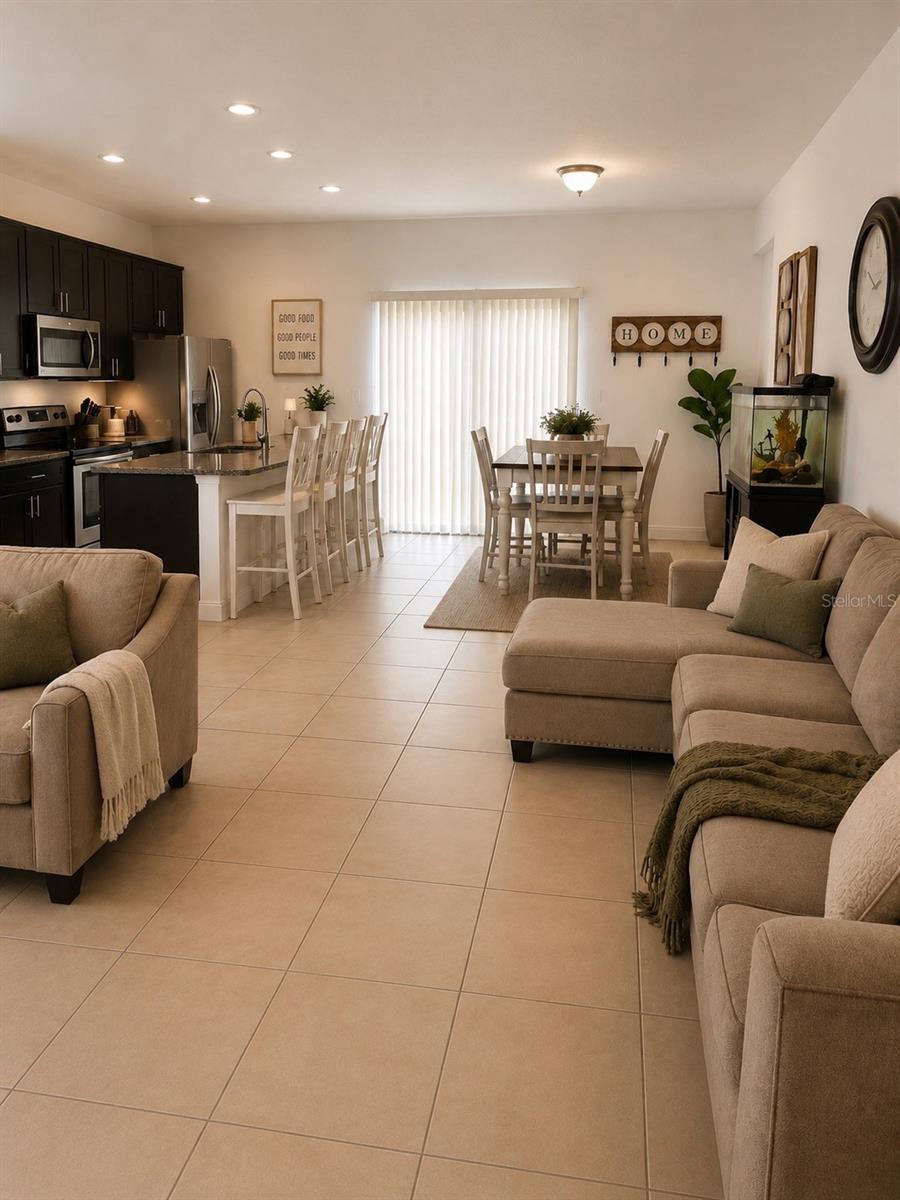 414 COLUMBIA CT, POINCIANA, FL — photo 2