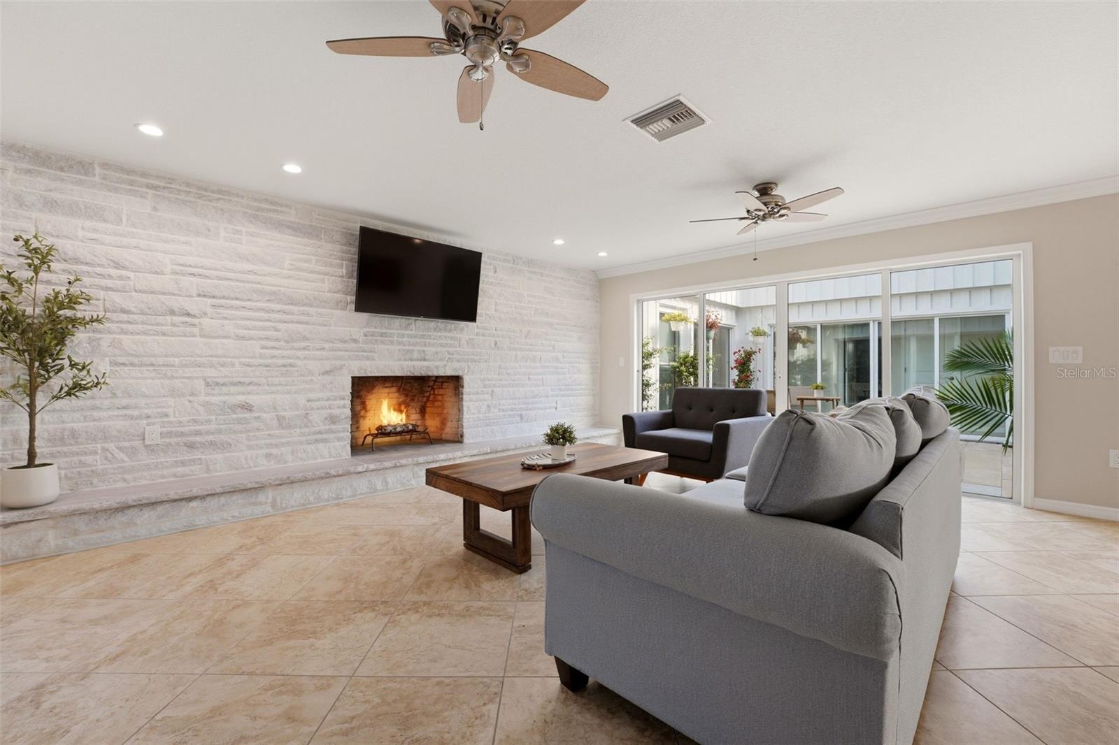 2180 W DOLPHIN DR, ENGLEWOOD, FL — photo 8