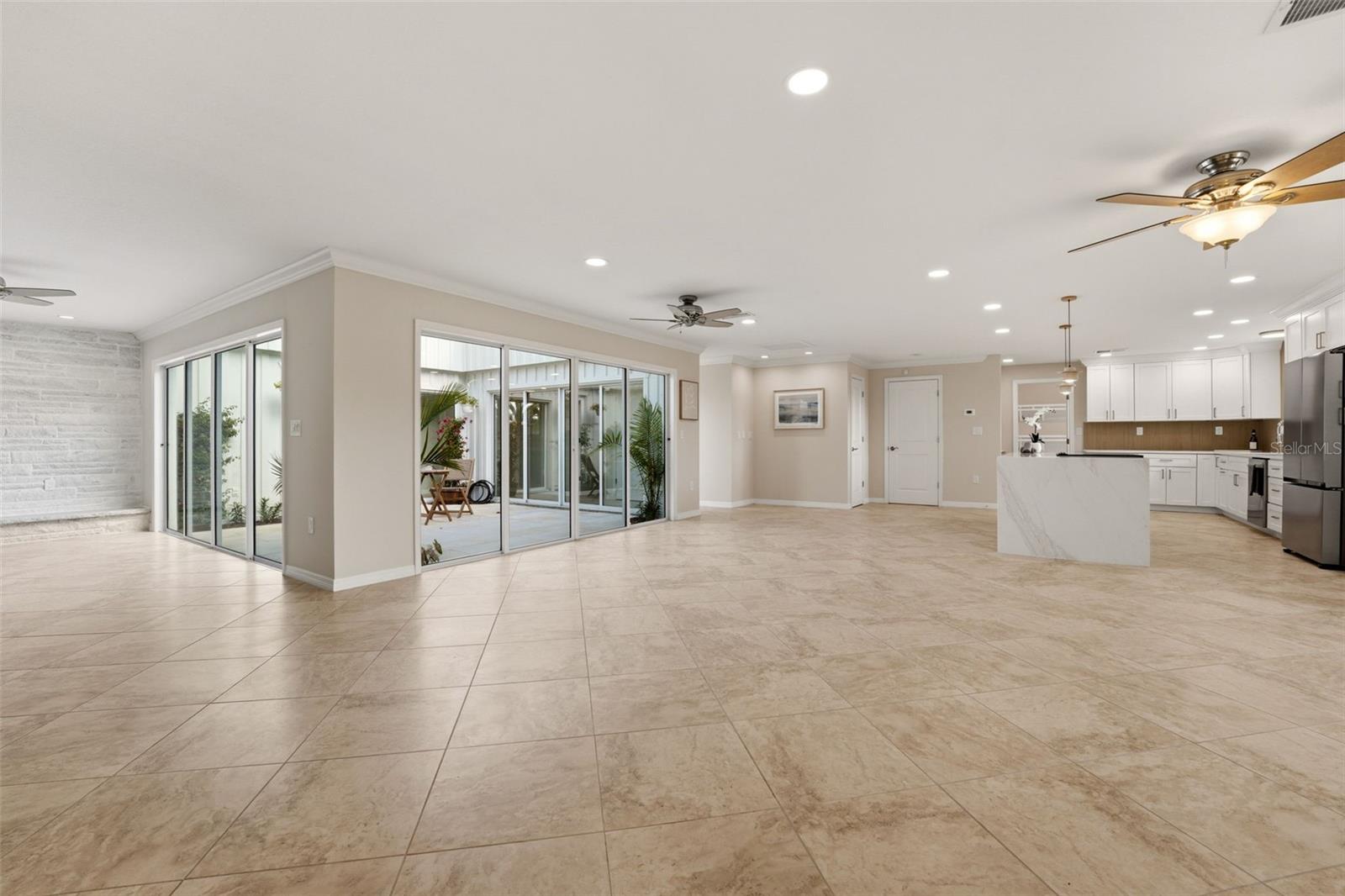 2180 W DOLPHIN DR, ENGLEWOOD, FL — photo 12