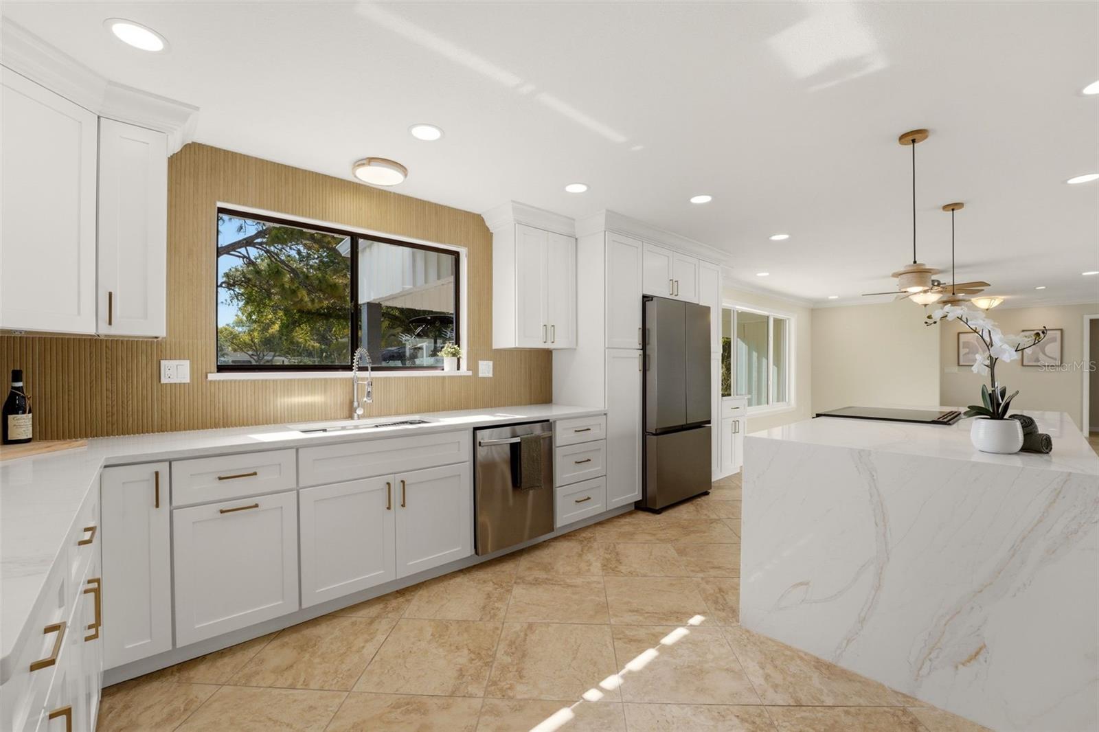 2180 W DOLPHIN DR, ENGLEWOOD, FL — photo 22