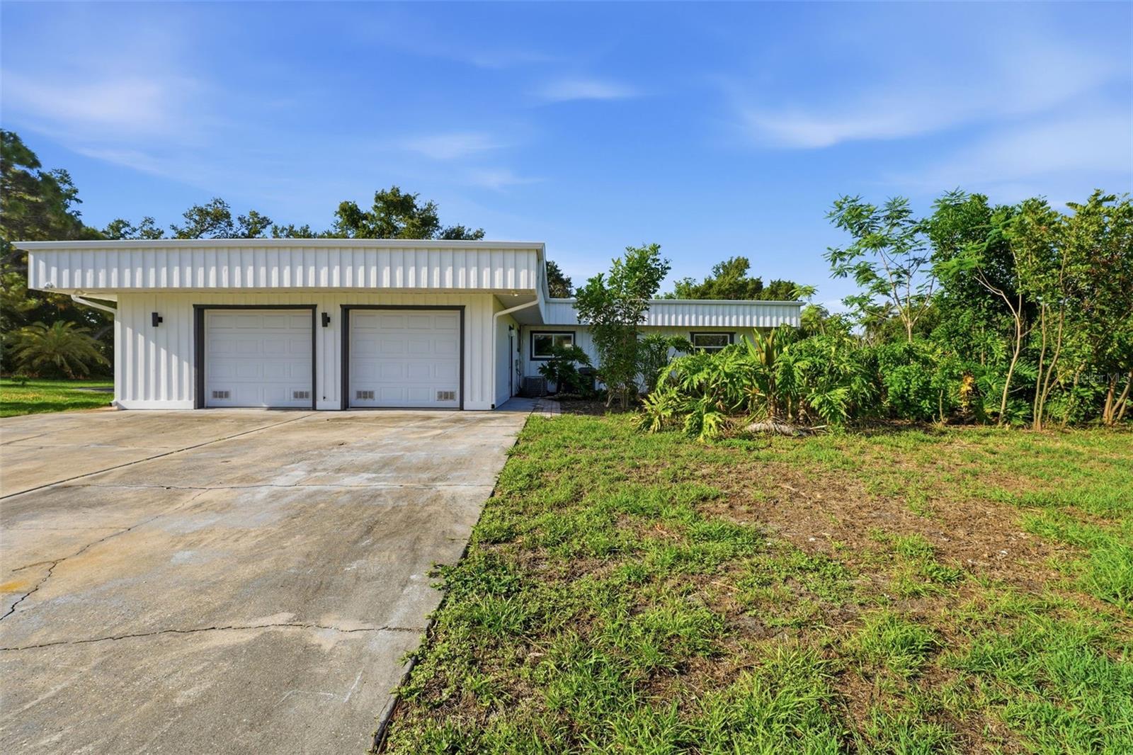 2180 W DOLPHIN DR, ENGLEWOOD, FL — photo 58