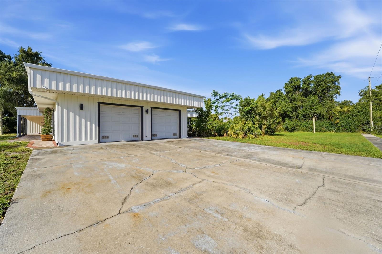 2180 W DOLPHIN DR, ENGLEWOOD, FL — photo 59