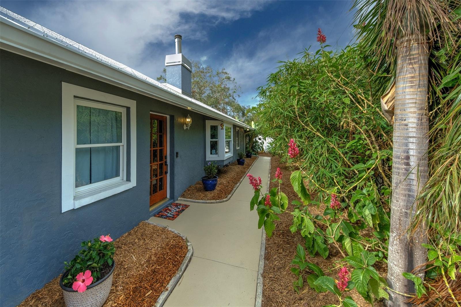 2690 TEMPLE ST, SARASOTA, FL — photo 3