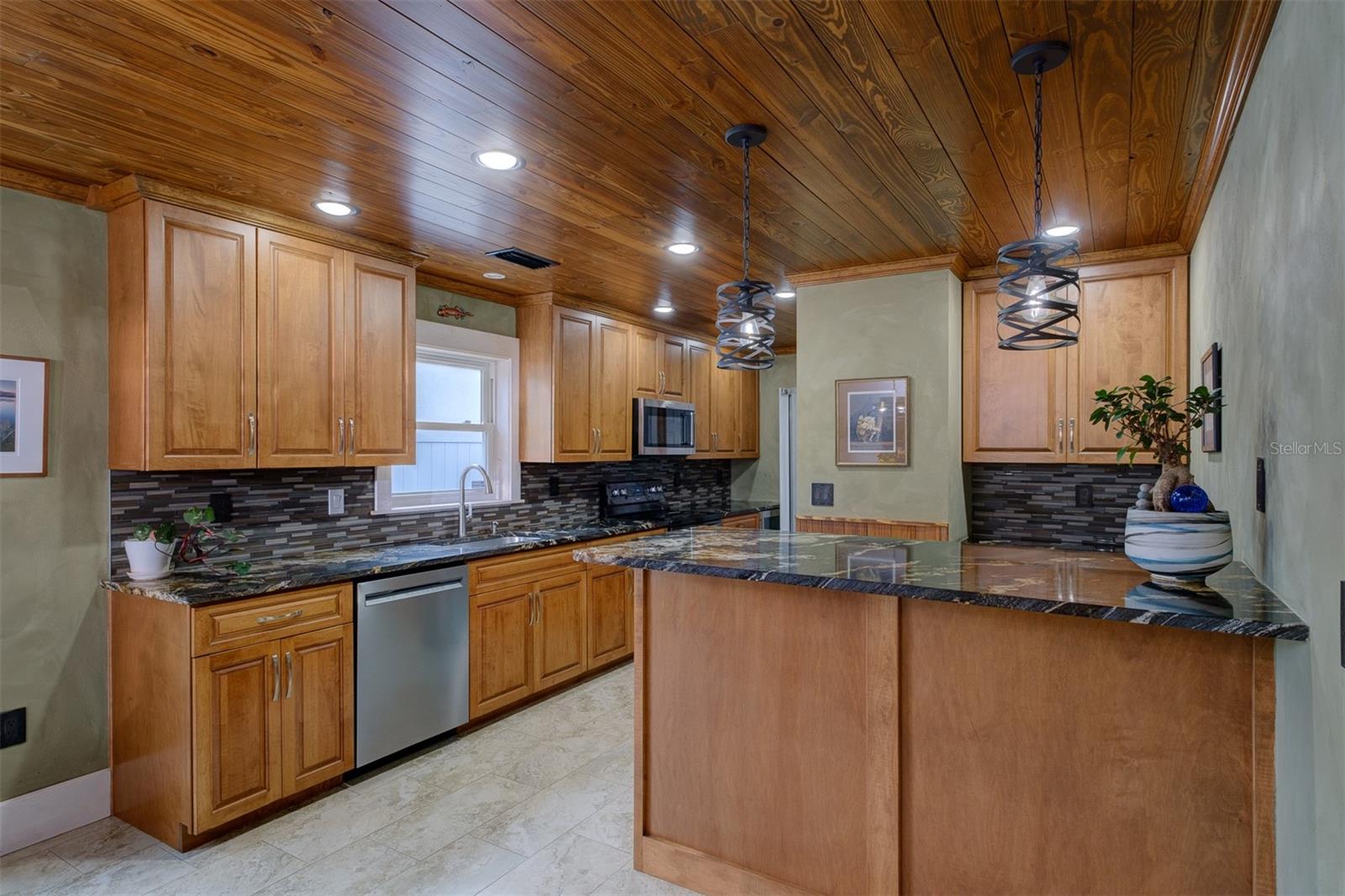2690 TEMPLE ST, SARASOTA, FL — photo 17
