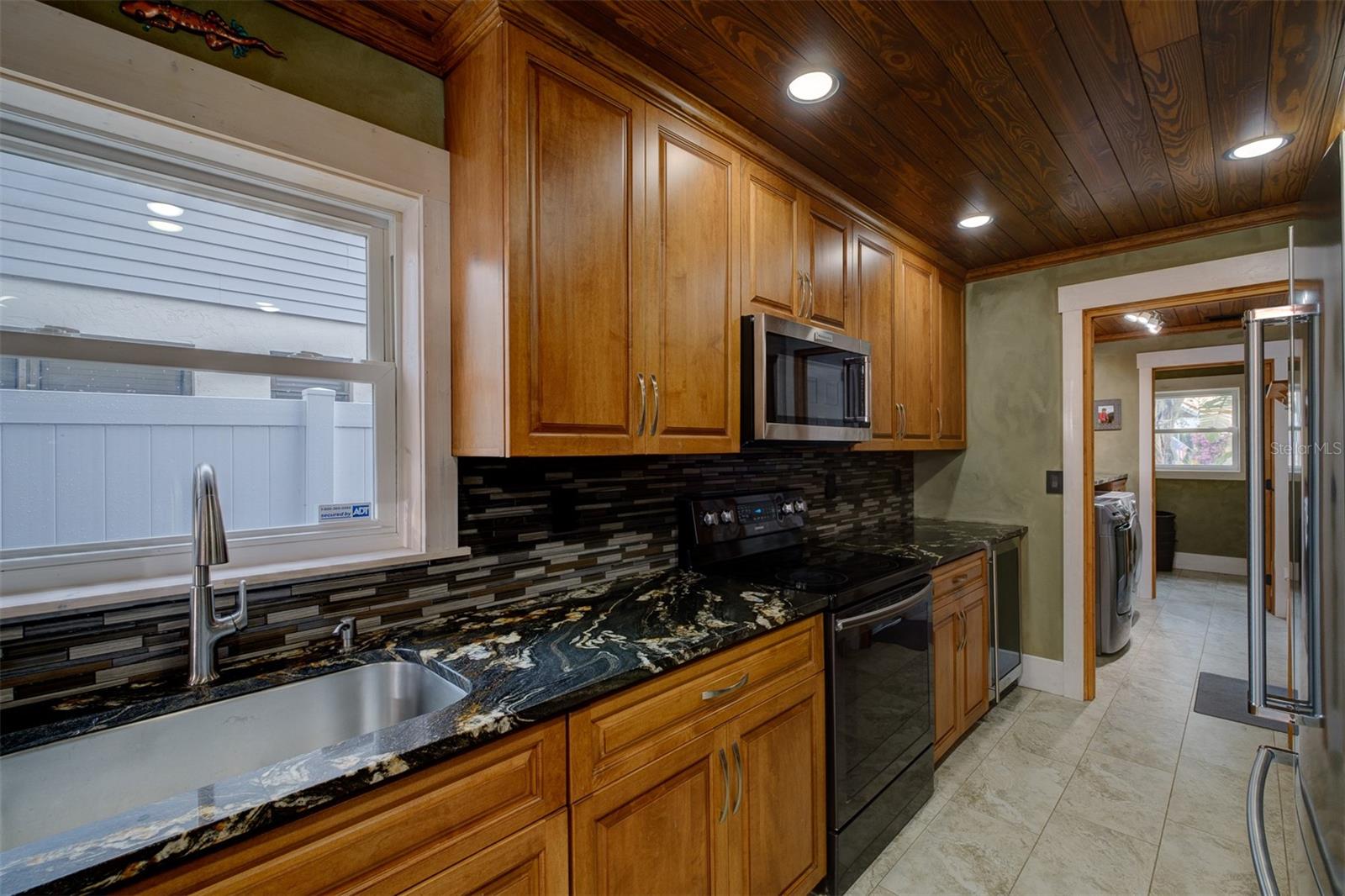 2690 TEMPLE ST, SARASOTA, FL — photo 19