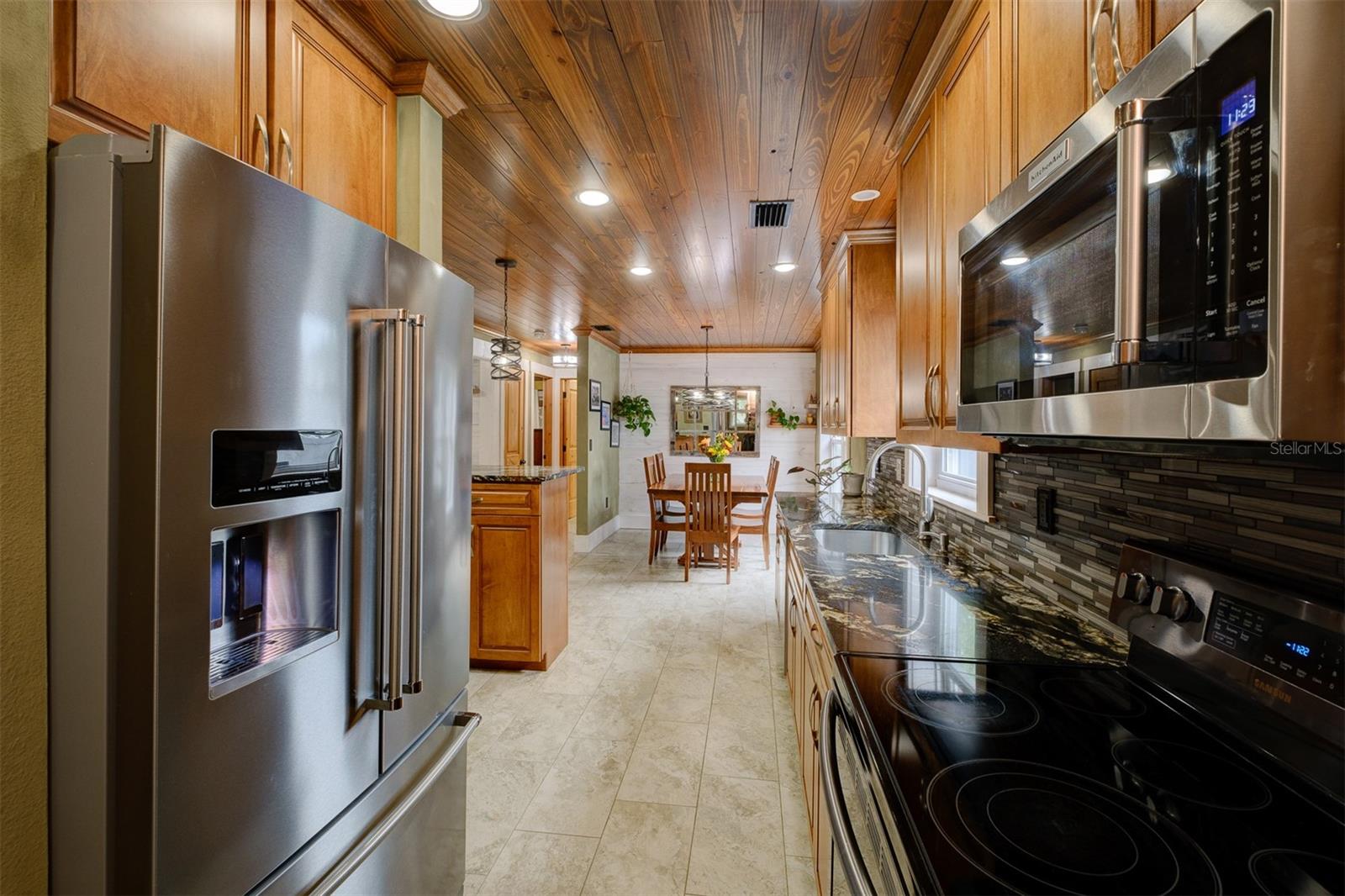 2690 TEMPLE ST, SARASOTA, FL — photo 21