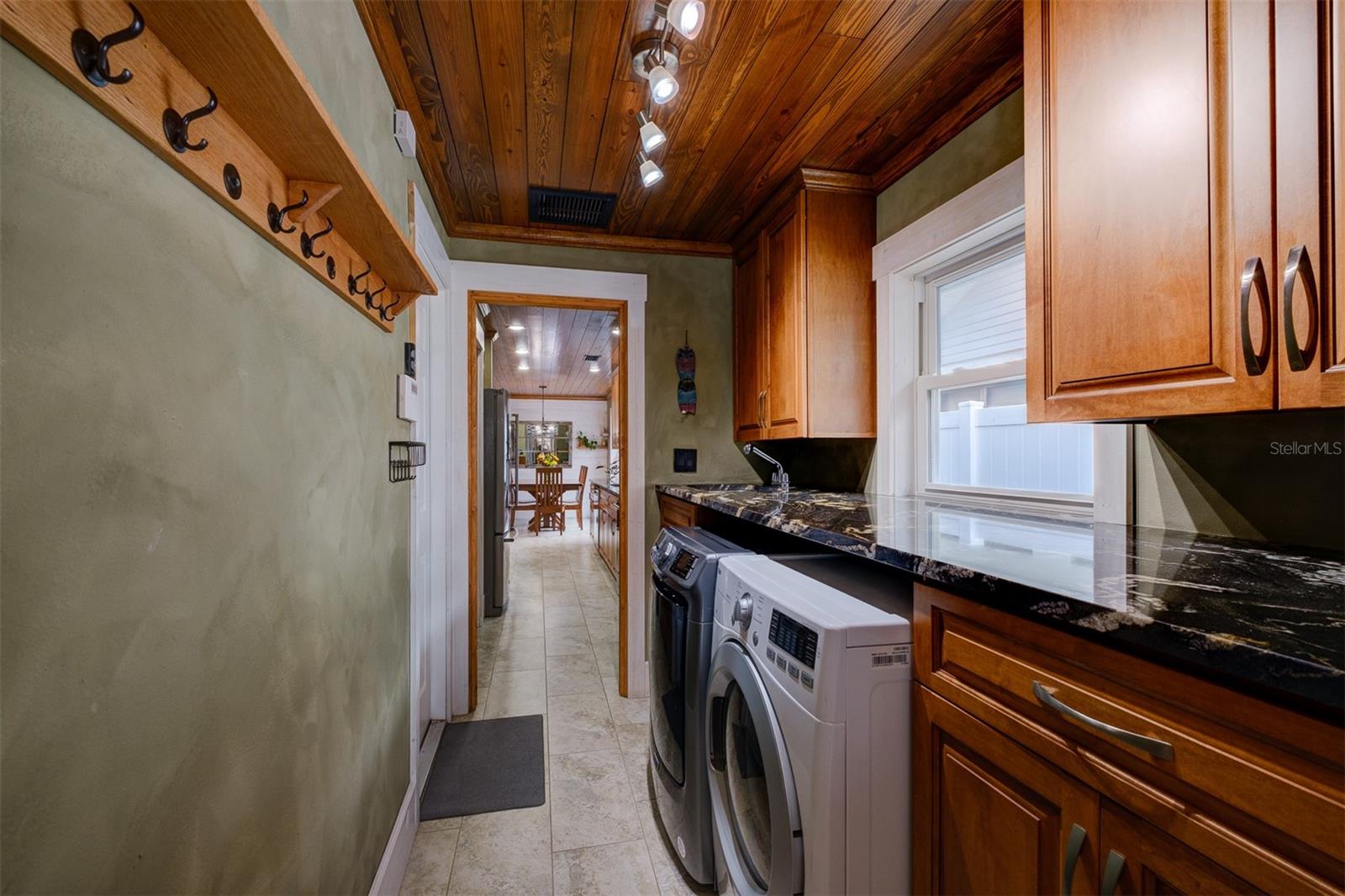 2690 TEMPLE ST, SARASOTA, FL — photo 27