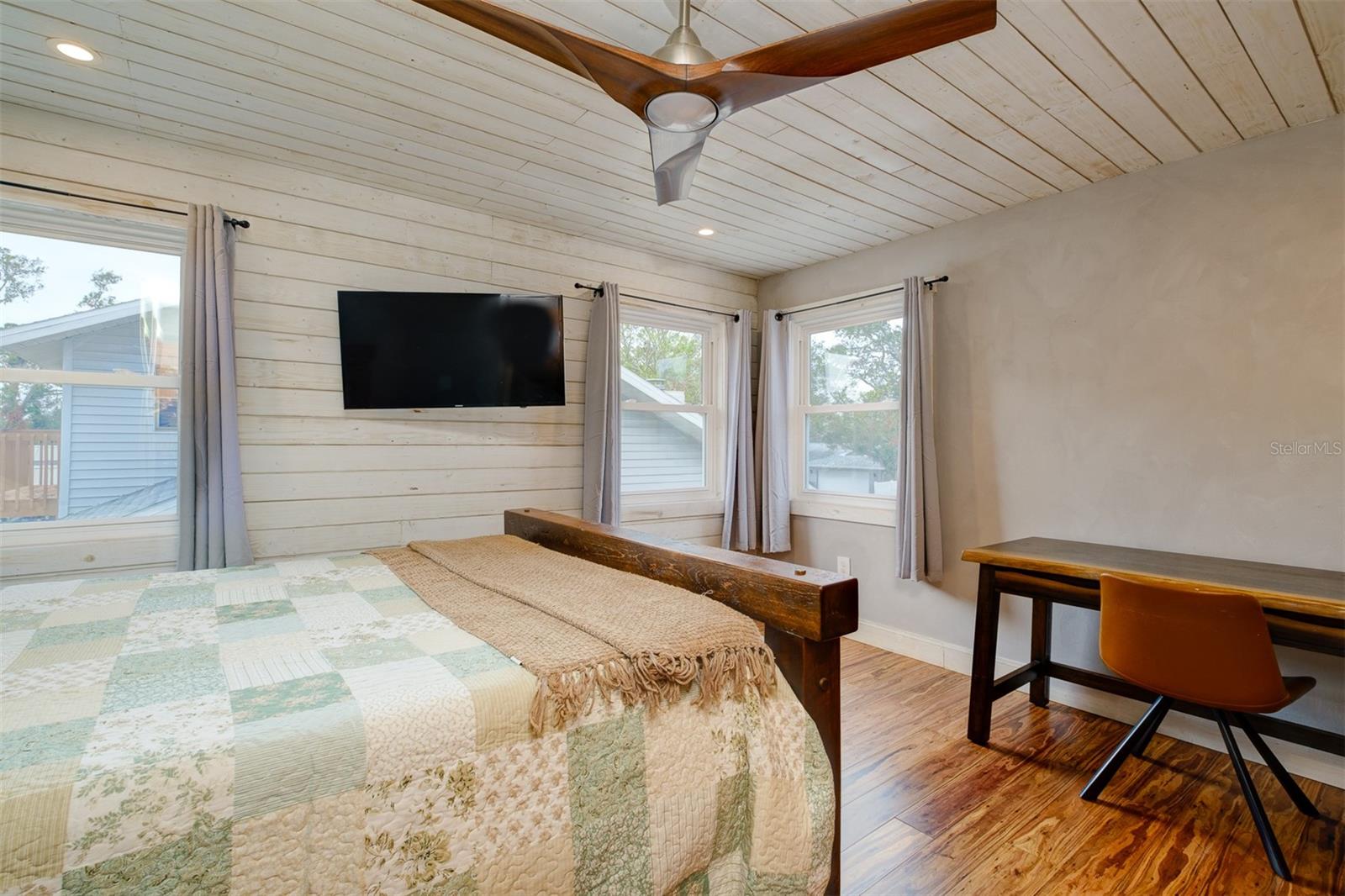 2690 TEMPLE ST, SARASOTA, FL — photo 40