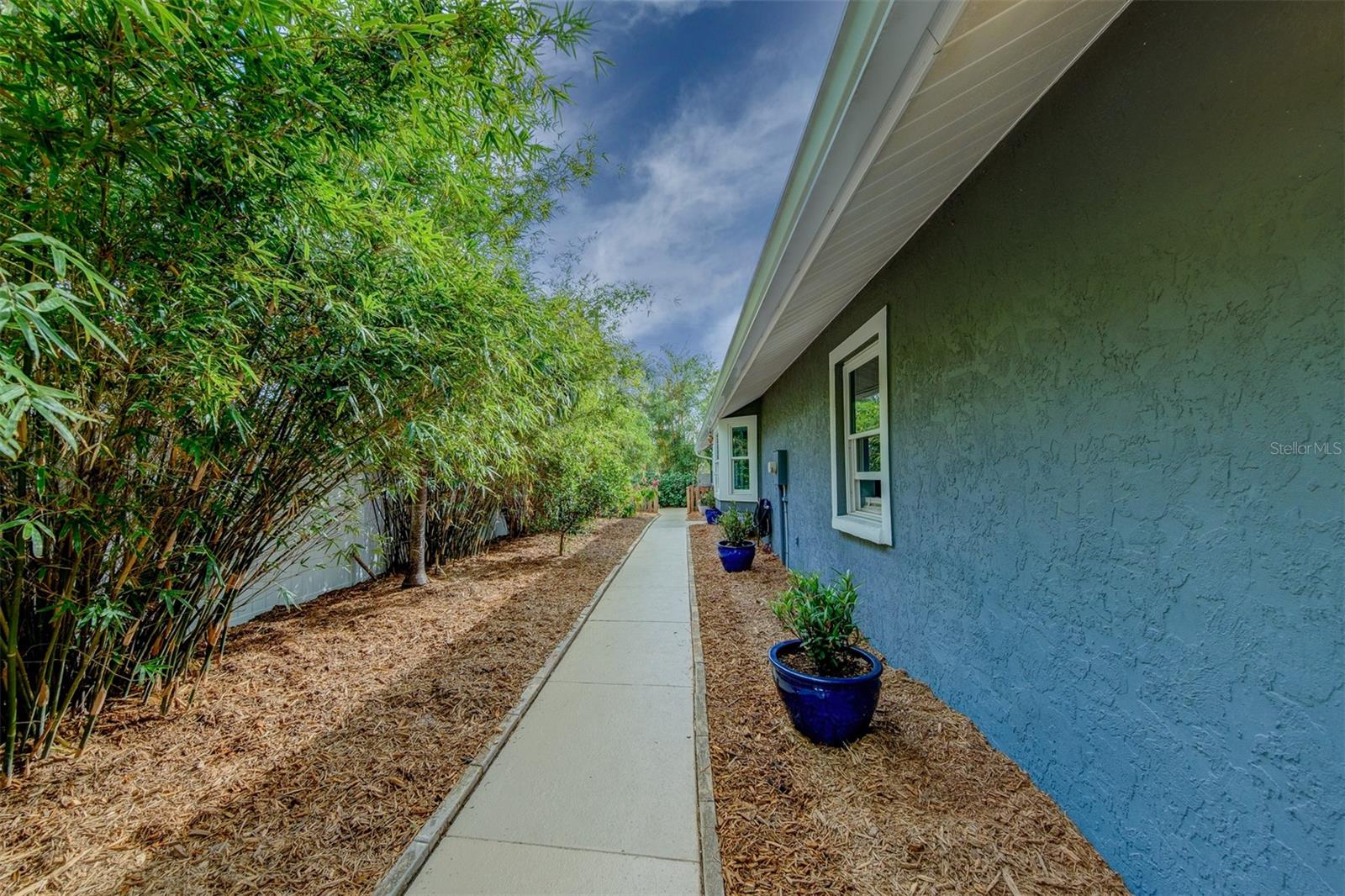 2690 TEMPLE ST, SARASOTA, FL — photo 57