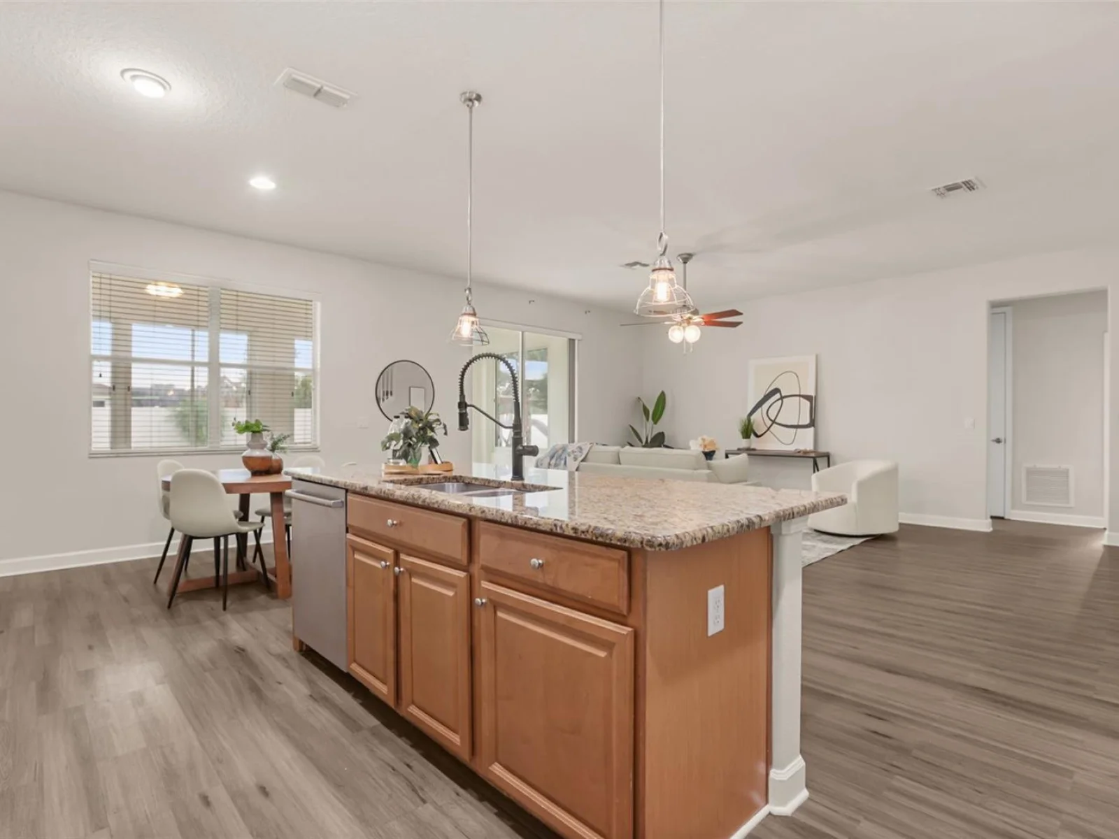 34004 ALAMEDA DR, SORRENTO, FL — photo 13