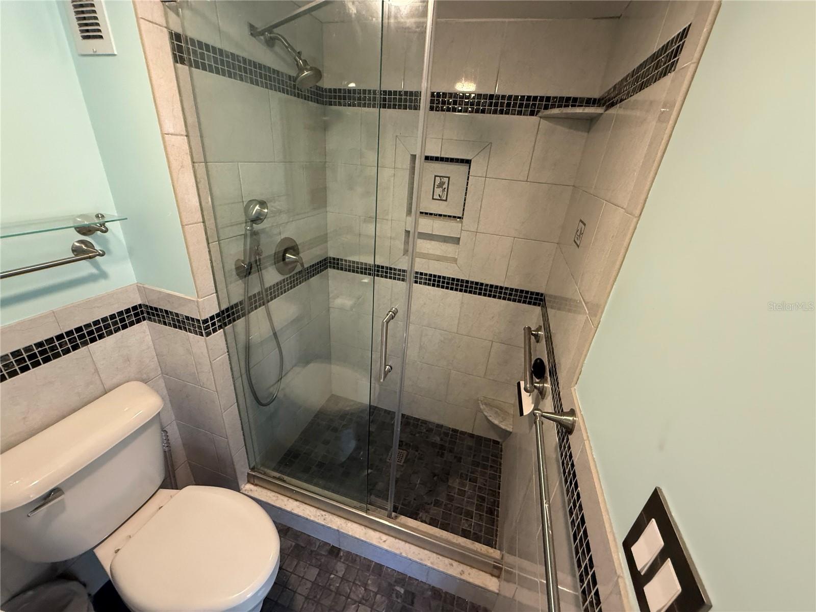 1250 N PORTOFINO DR #202, SARASOTA, FL — photo 23