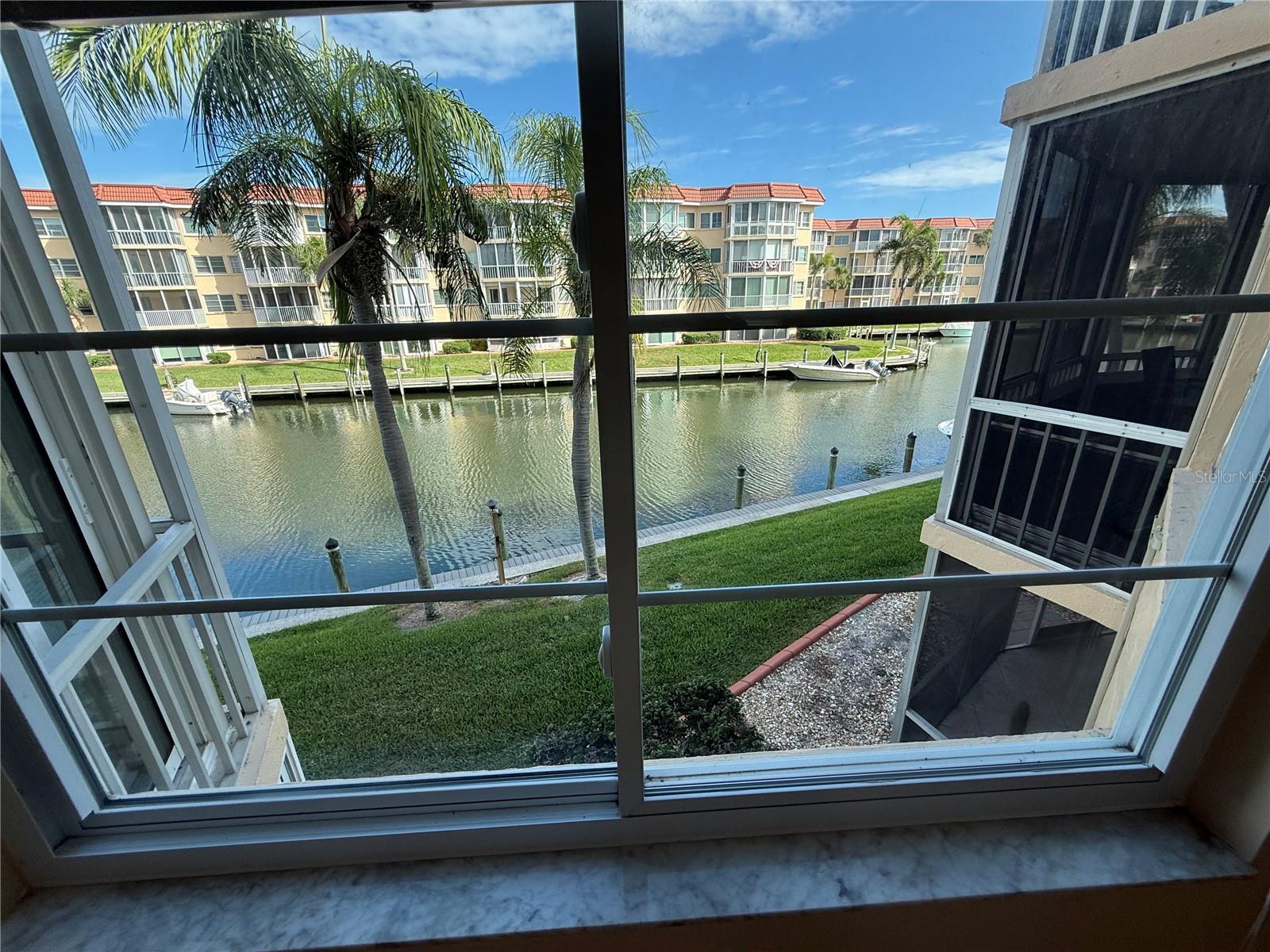 1250 N PORTOFINO DR #202, SARASOTA, FL — photo 10