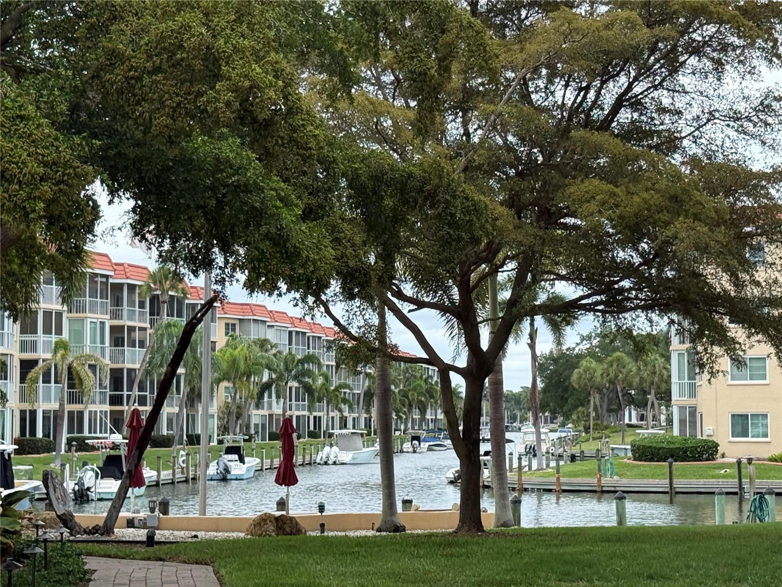 1250 N PORTOFINO DR #202, SARASOTA, FL — photo 25