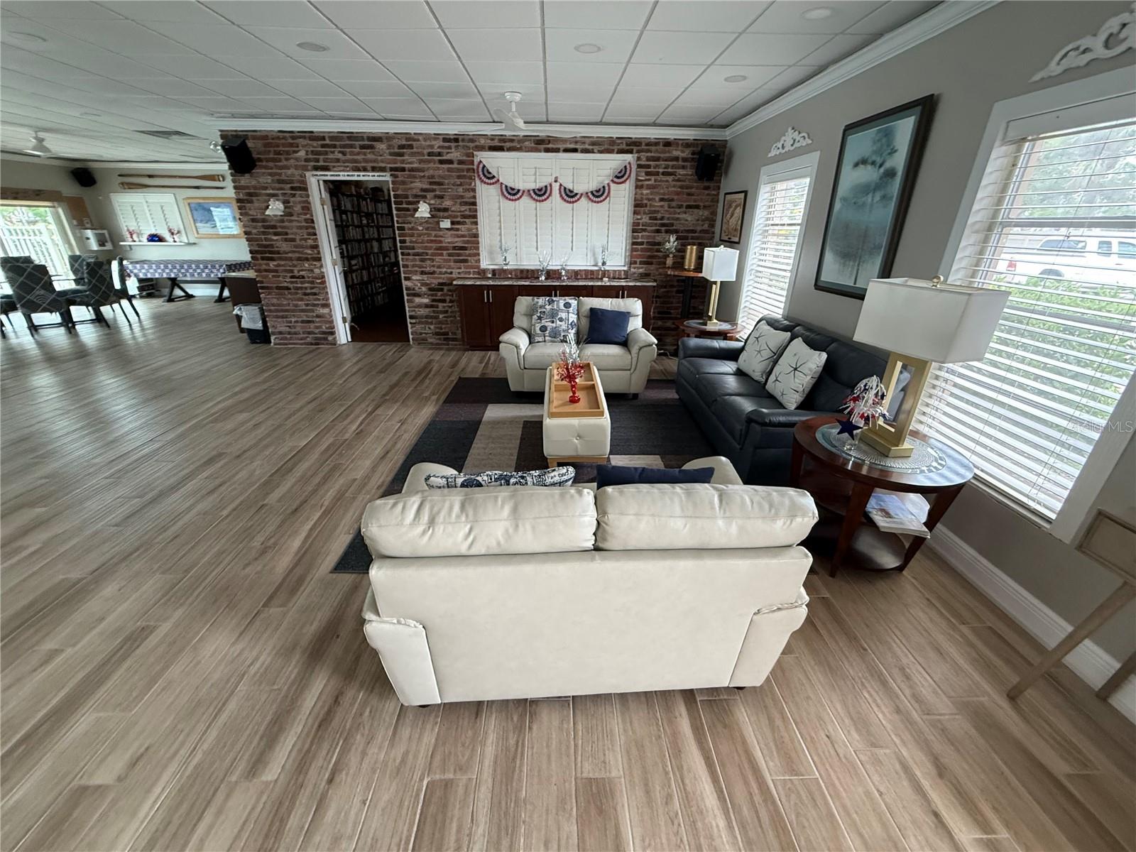 1250 N PORTOFINO DR #202, SARASOTA, FL — photo 43