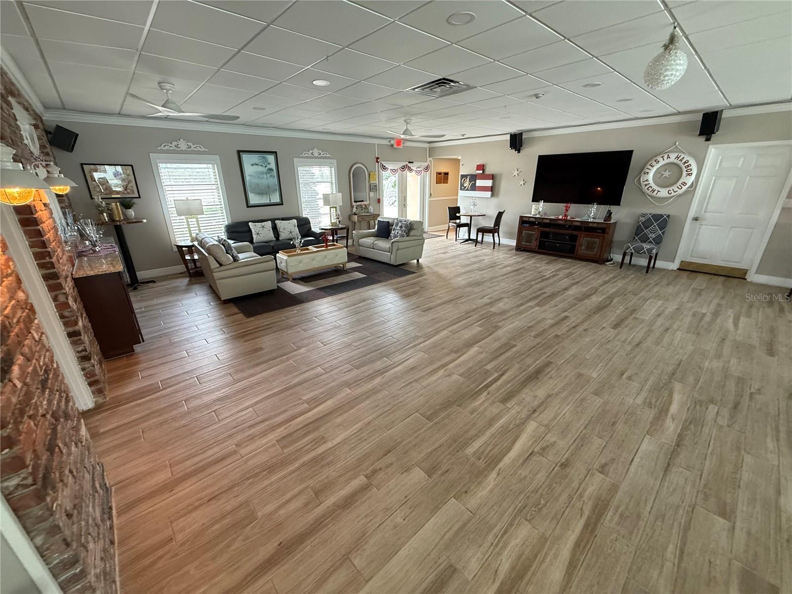 1250 N PORTOFINO DR #202, SARASOTA, FL — photo 44