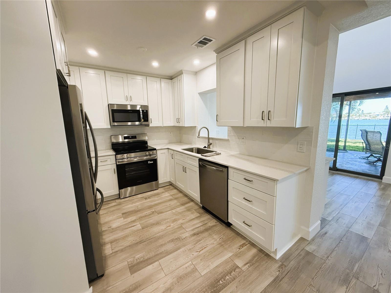 468 20TH AVE, INDIAN ROCKS BEACH, FL — photo 13