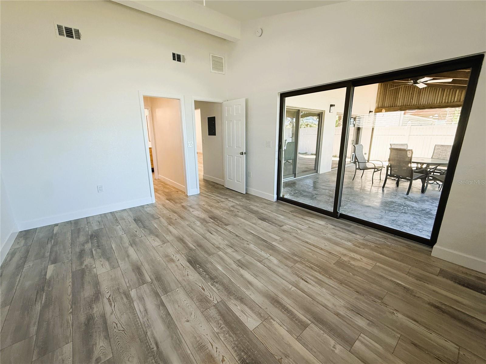 468 20TH AVE, INDIAN ROCKS BEACH, FL — photo 17
