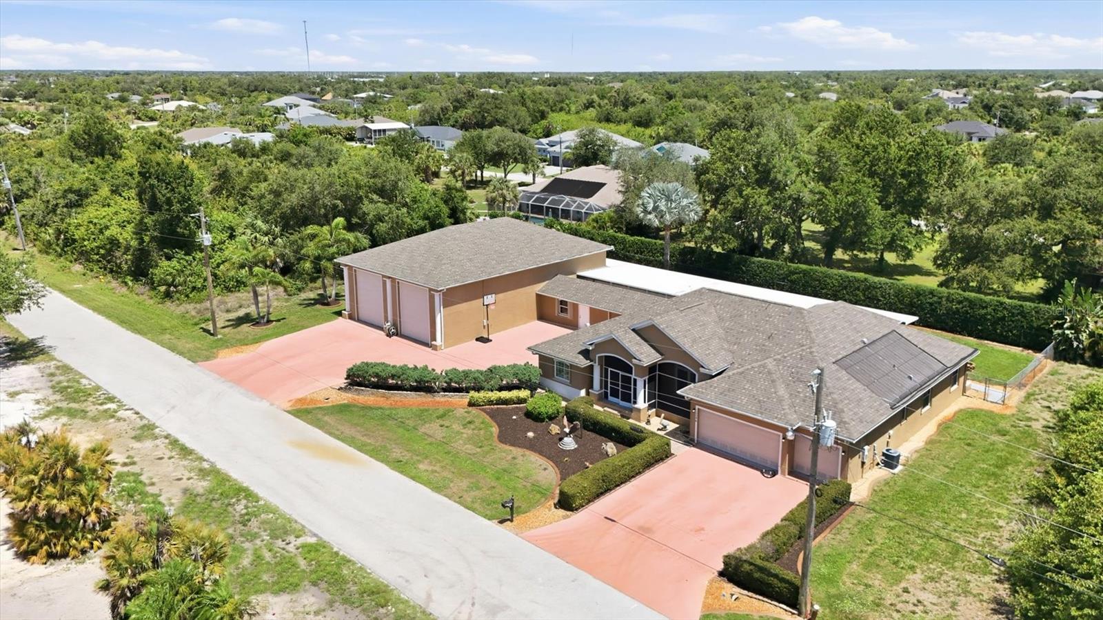 13346 CEDAR CITY AVE, PORT CHARLOTTE, FL — photo 2