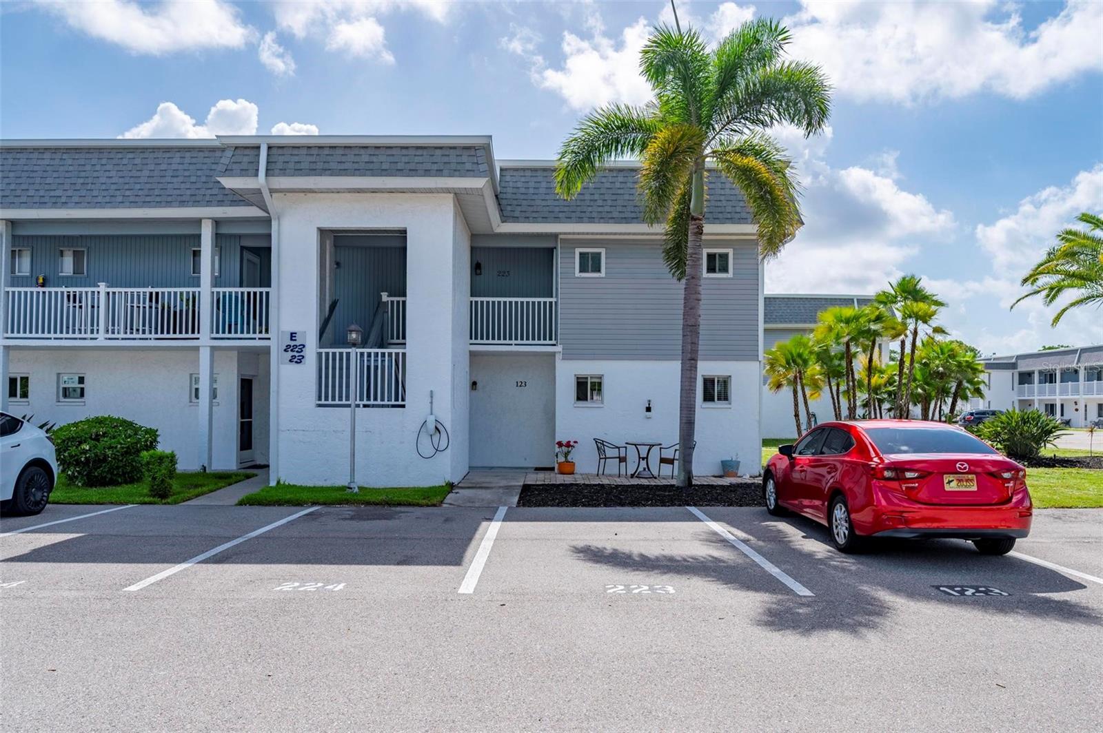 22375 EDGEWATER DR #123, PORT CHARLOTTE, FL