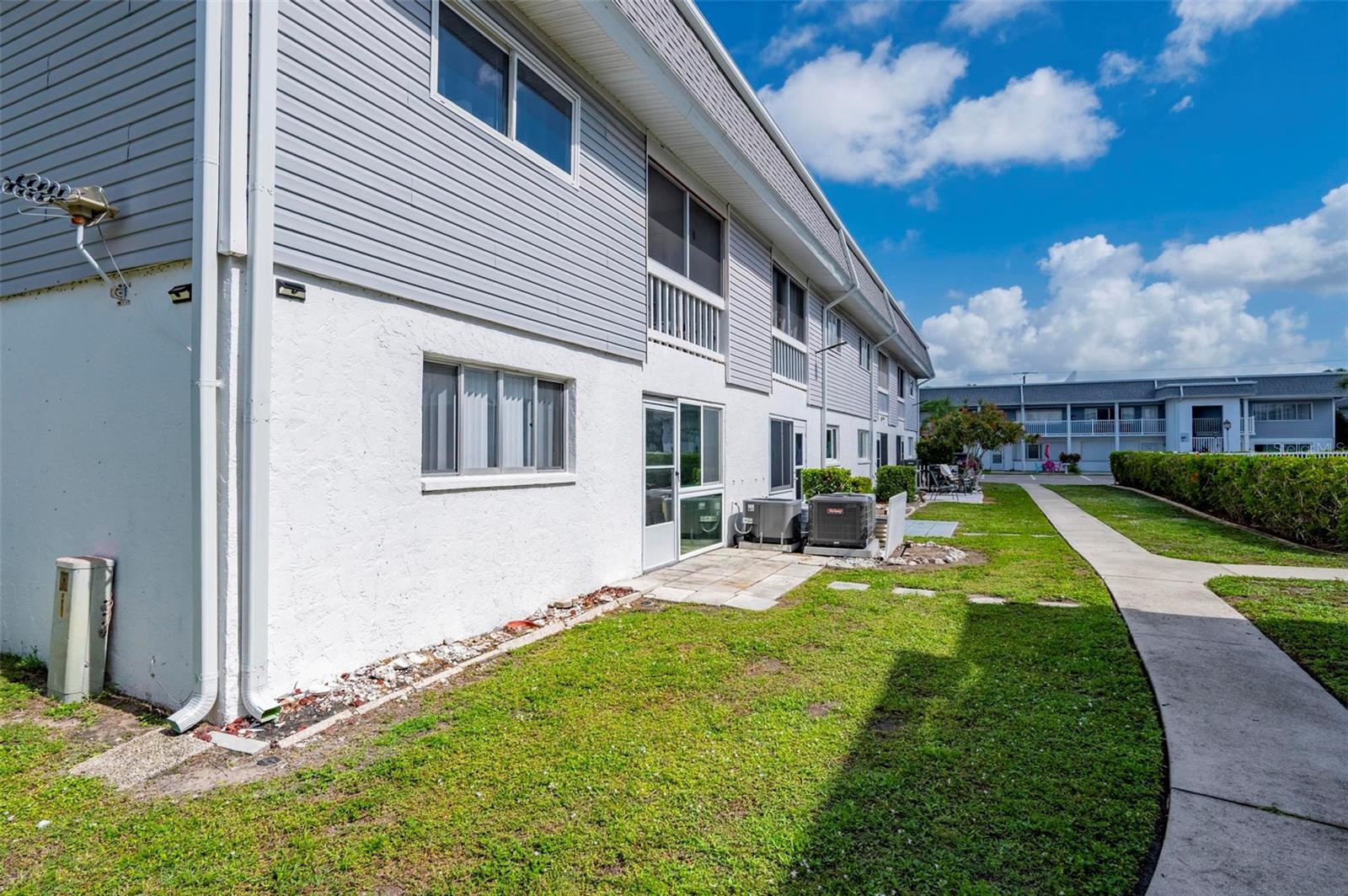 22375 EDGEWATER DR #123, PORT CHARLOTTE, FL — photo 31