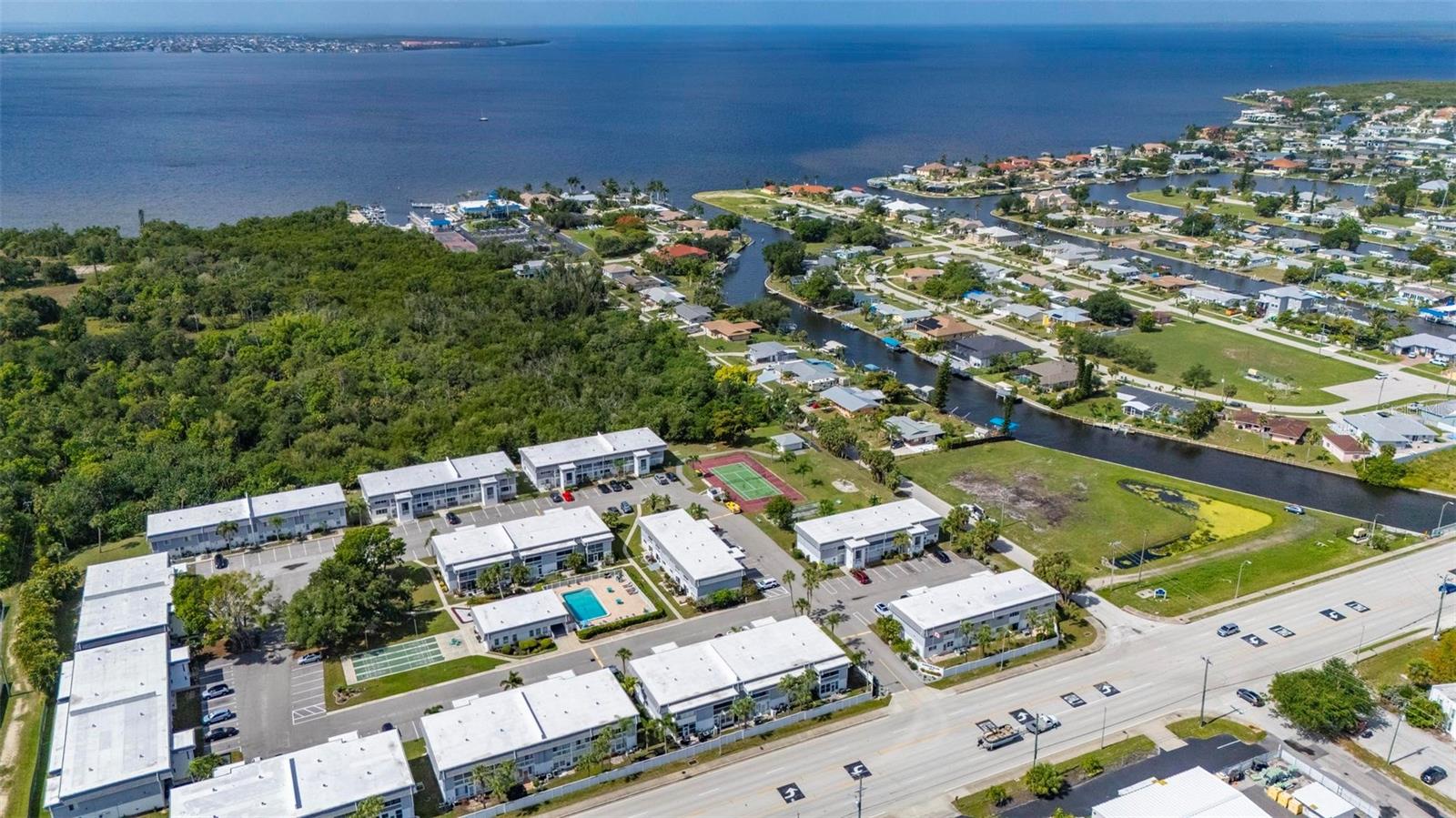 22375 EDGEWATER DR #123, PORT CHARLOTTE, FL — photo 51