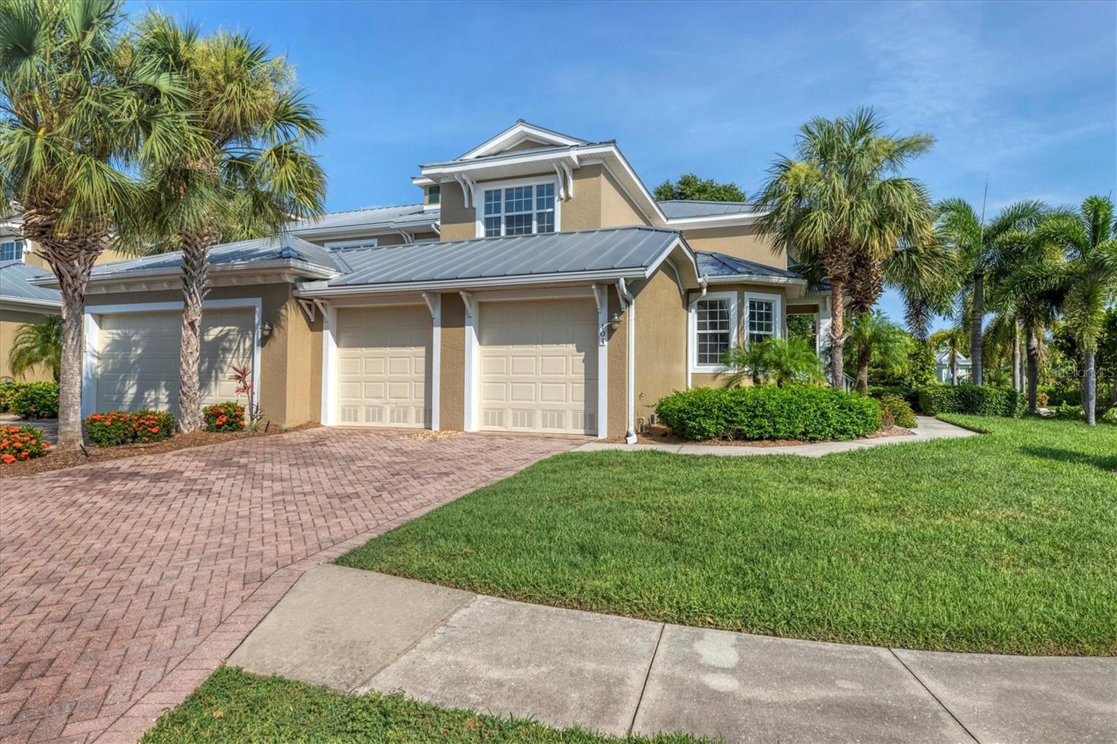 10600 LEMON CREEK LOOP #104, ENGLEWOOD, FL — photo 3