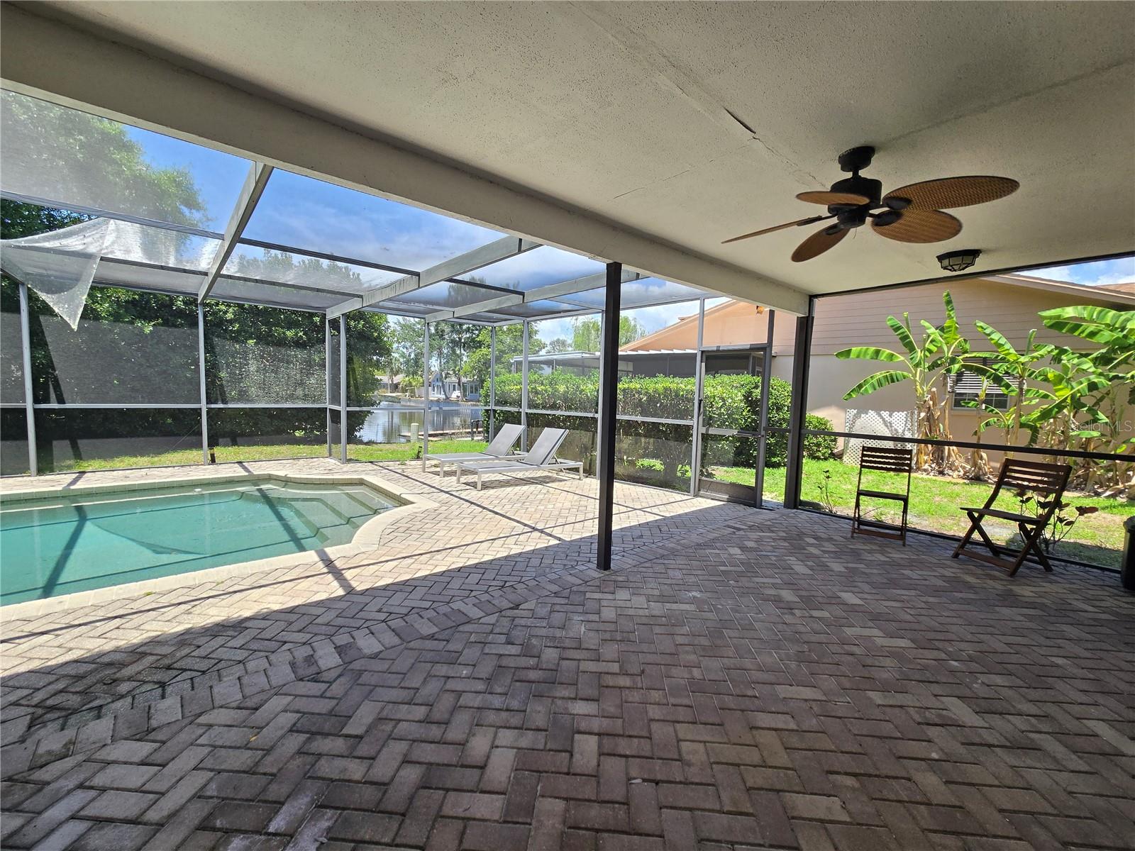 300 CYPRESS CREEK CIR, OLDSMAR, FL — photo 3