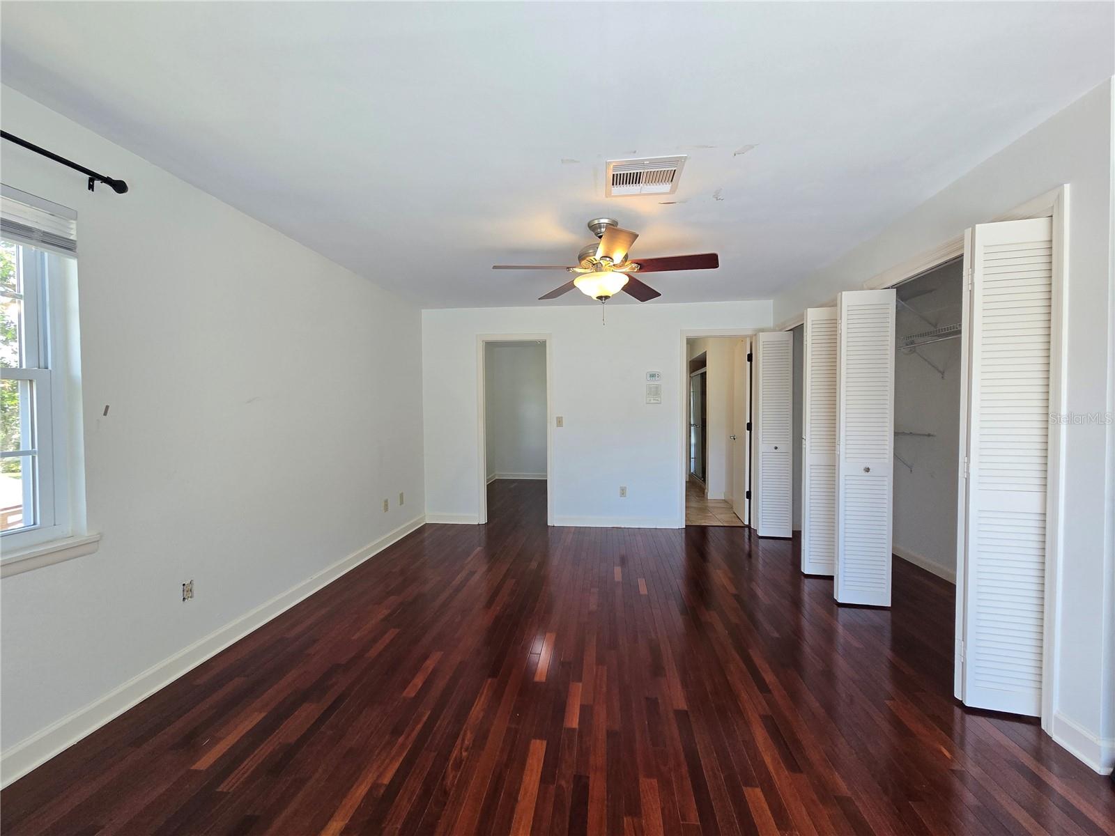 300 CYPRESS CREEK CIR, OLDSMAR, FL — photo 14
