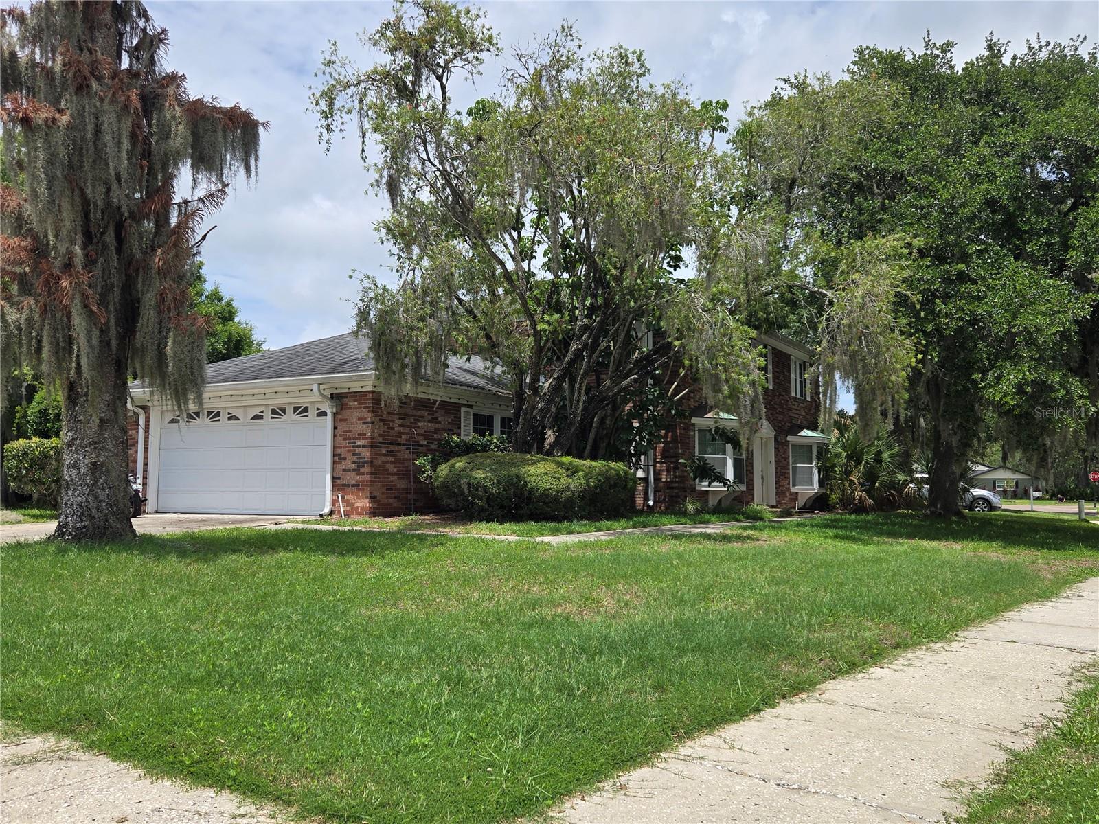 300 CYPRESS CREEK CIR, OLDSMAR, FL — photo 26