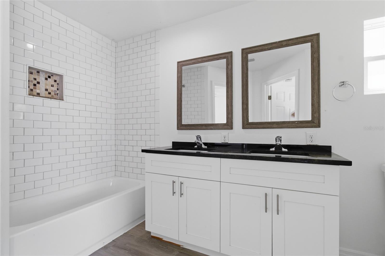 3702 WIGGINS LEAF ST, TAMPA, FL — photo 16