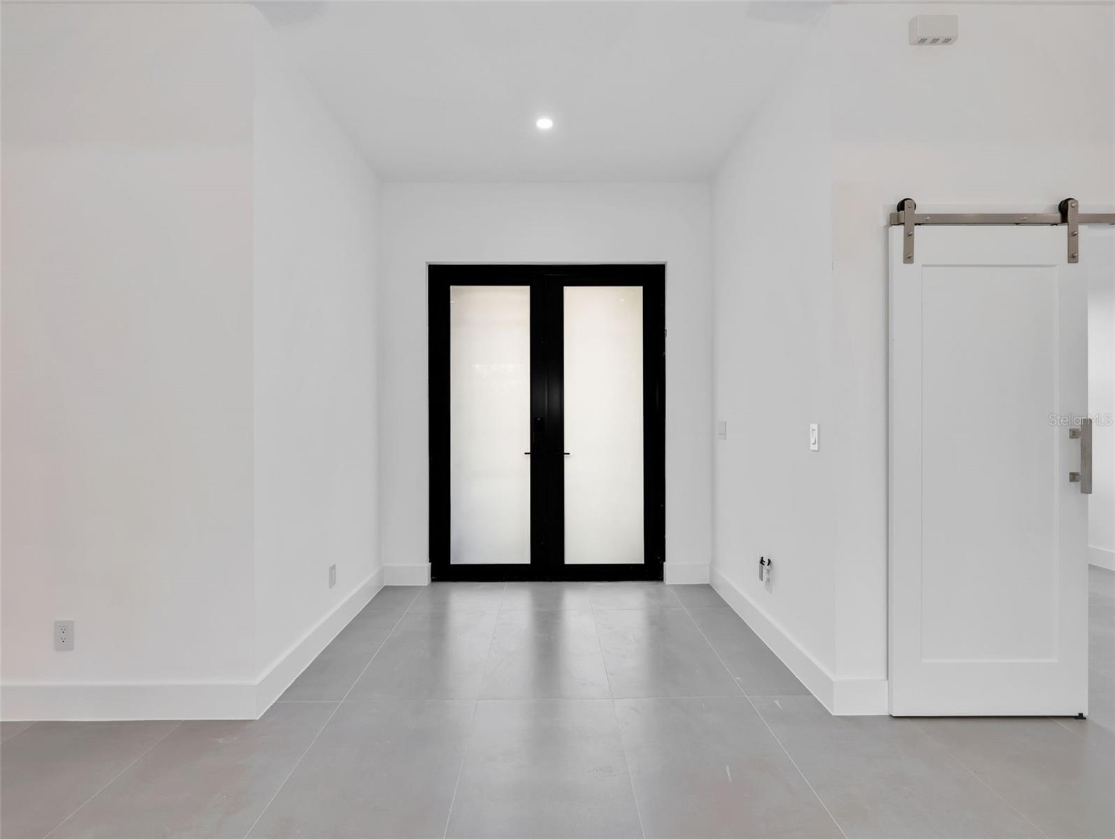 11042 CARNEGIE AVE, ENGLEWOOD, FL — photo 3