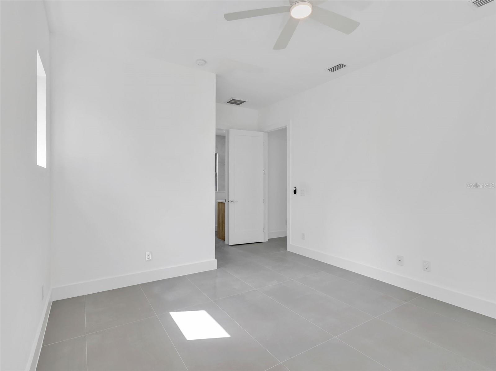 11042 CARNEGIE AVE, ENGLEWOOD, FL — photo 19
