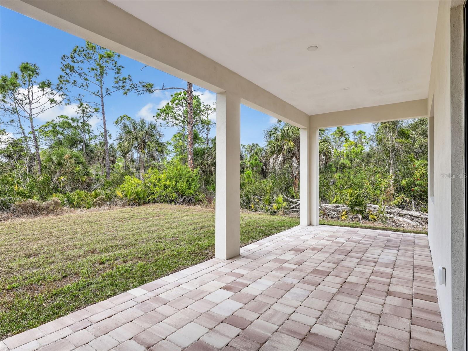 11042 CARNEGIE AVE, ENGLEWOOD, FL — photo 31