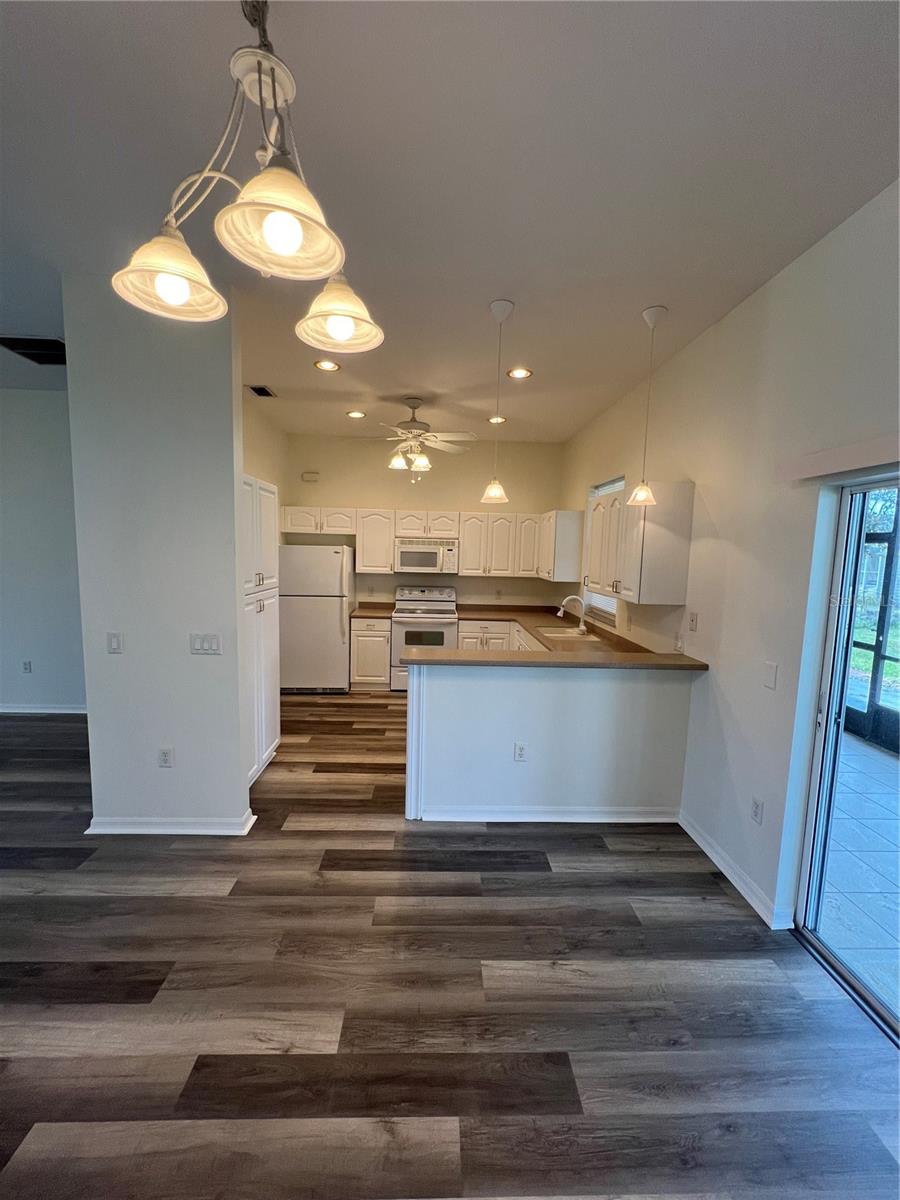4733 S CRANBERRY BLVD, NORTH PORT, FL — photo 3