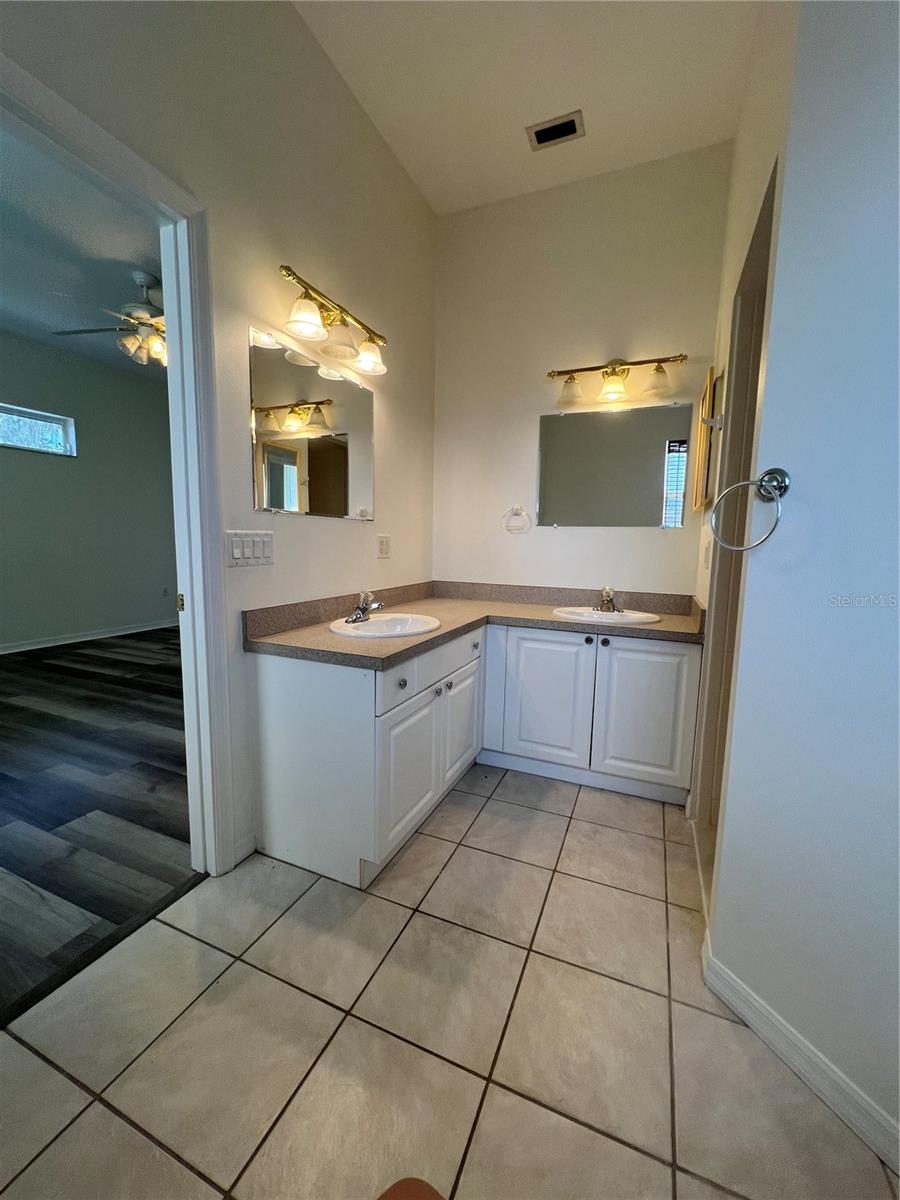 4733 S CRANBERRY BLVD, NORTH PORT, FL — photo 8