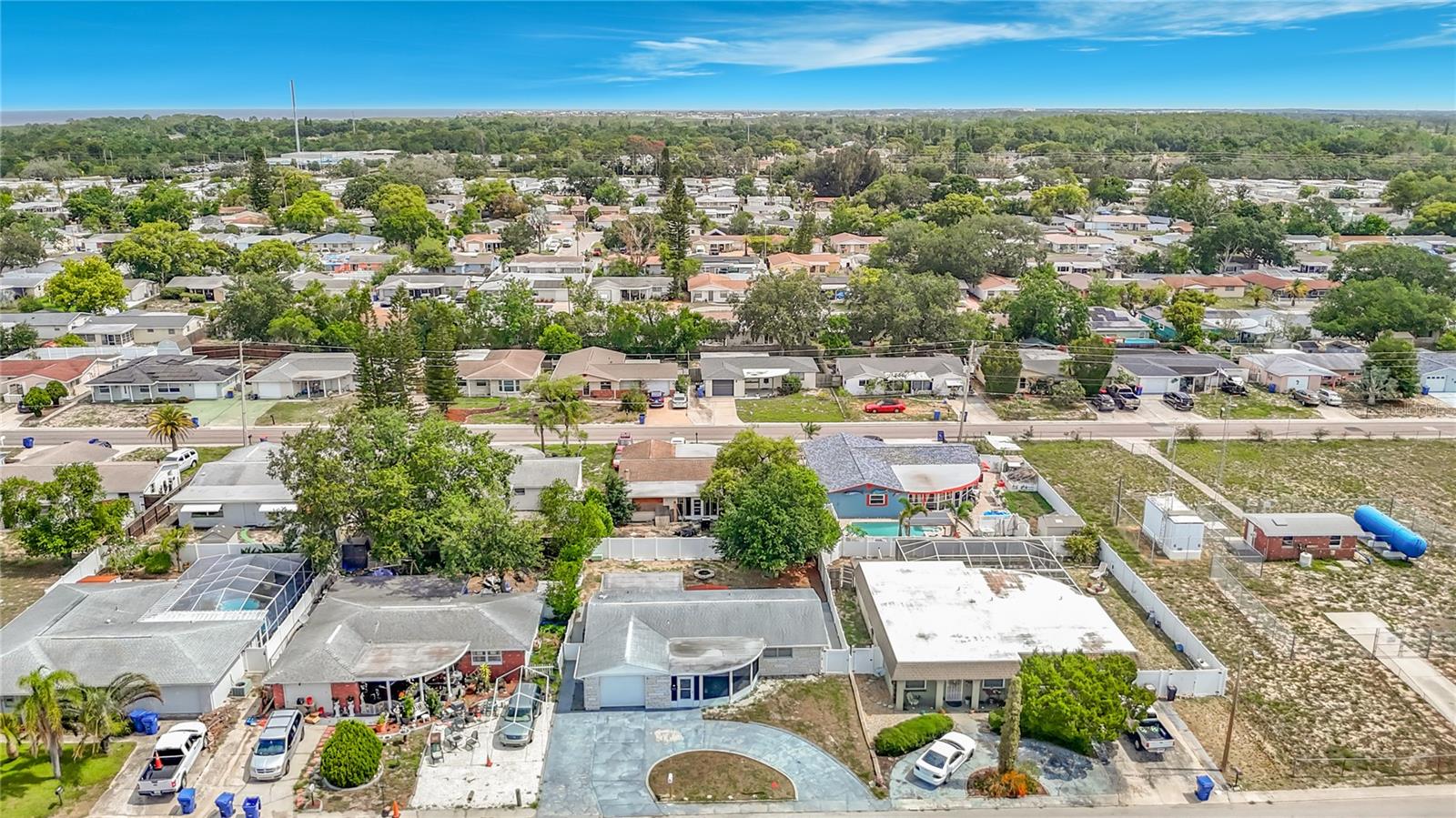 3441 EISENHOWER DR, HOLIDAY, FL — photo 2
