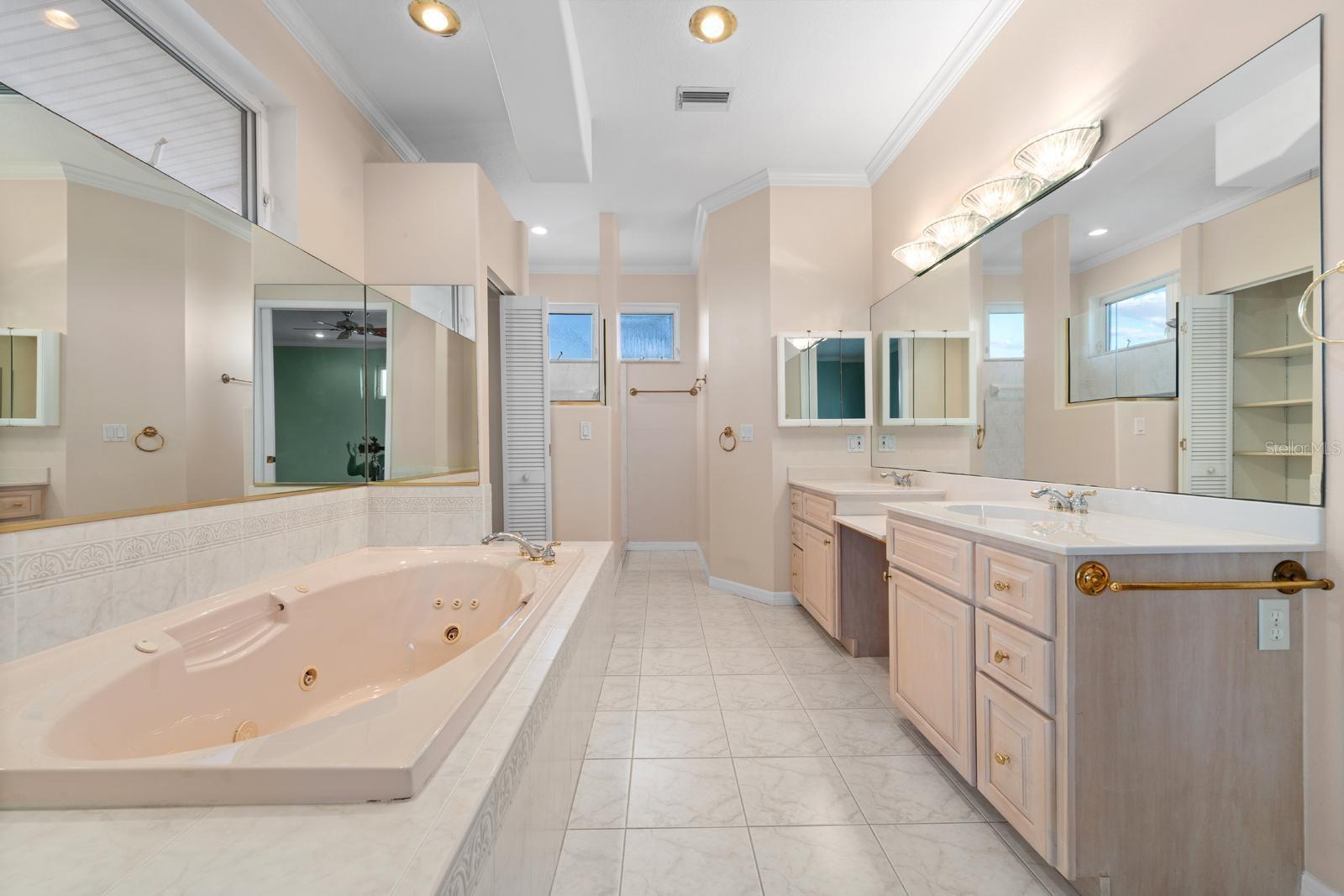 921 POINT SEASIDE DR, CRYSTAL BEACH, FL — photo 18