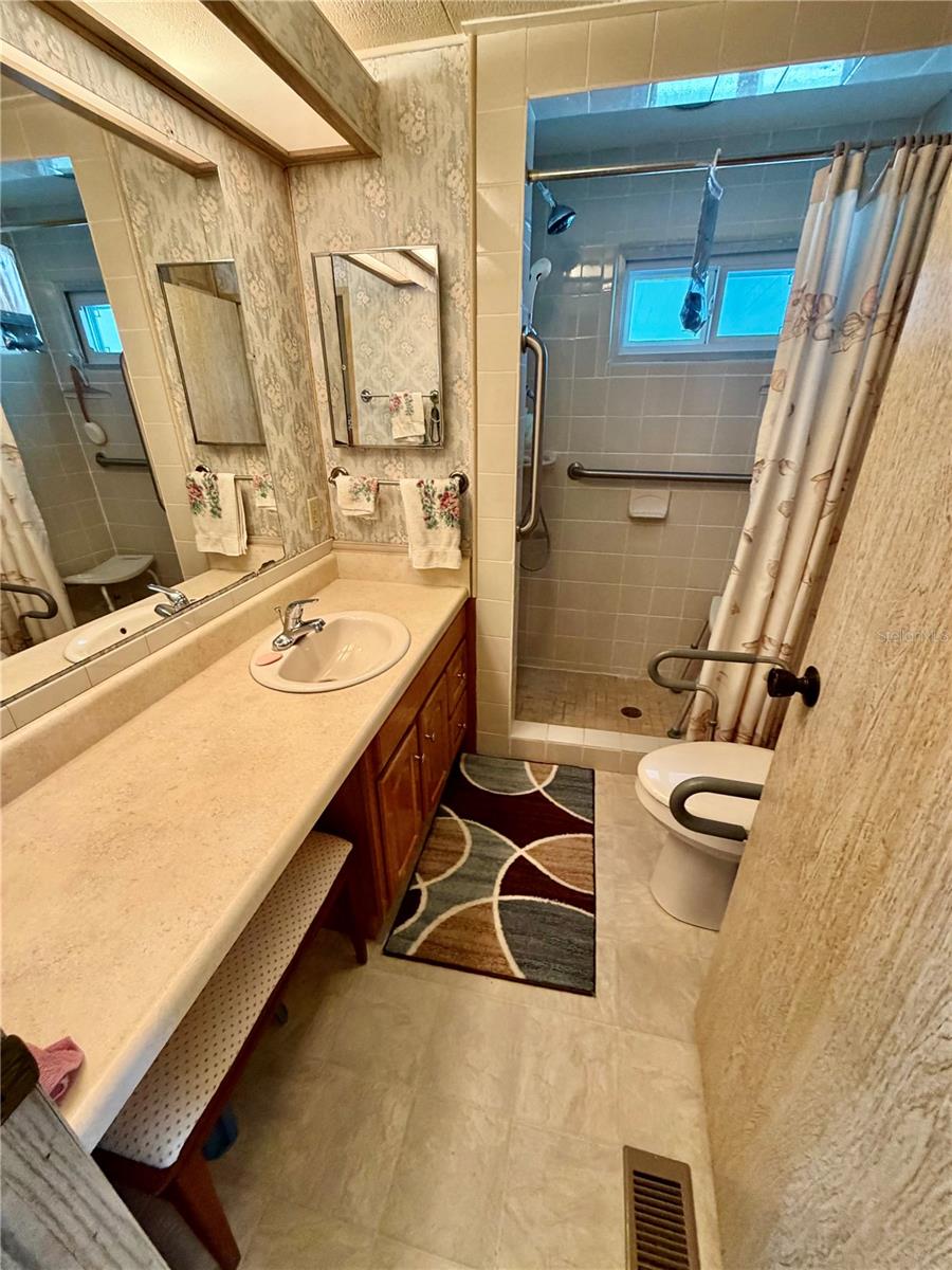 34548 VIOLET DR N, PINELLAS PARK, FL — photo 17