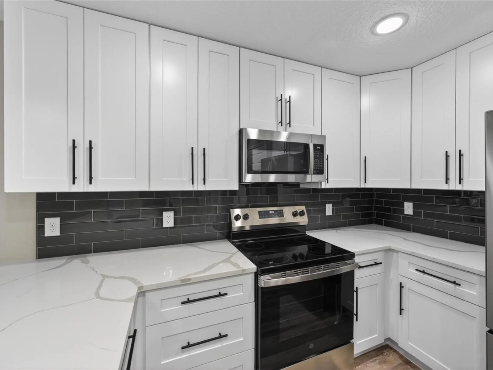 32629 VISTA AVE, LEESBURG, FL — photo 12