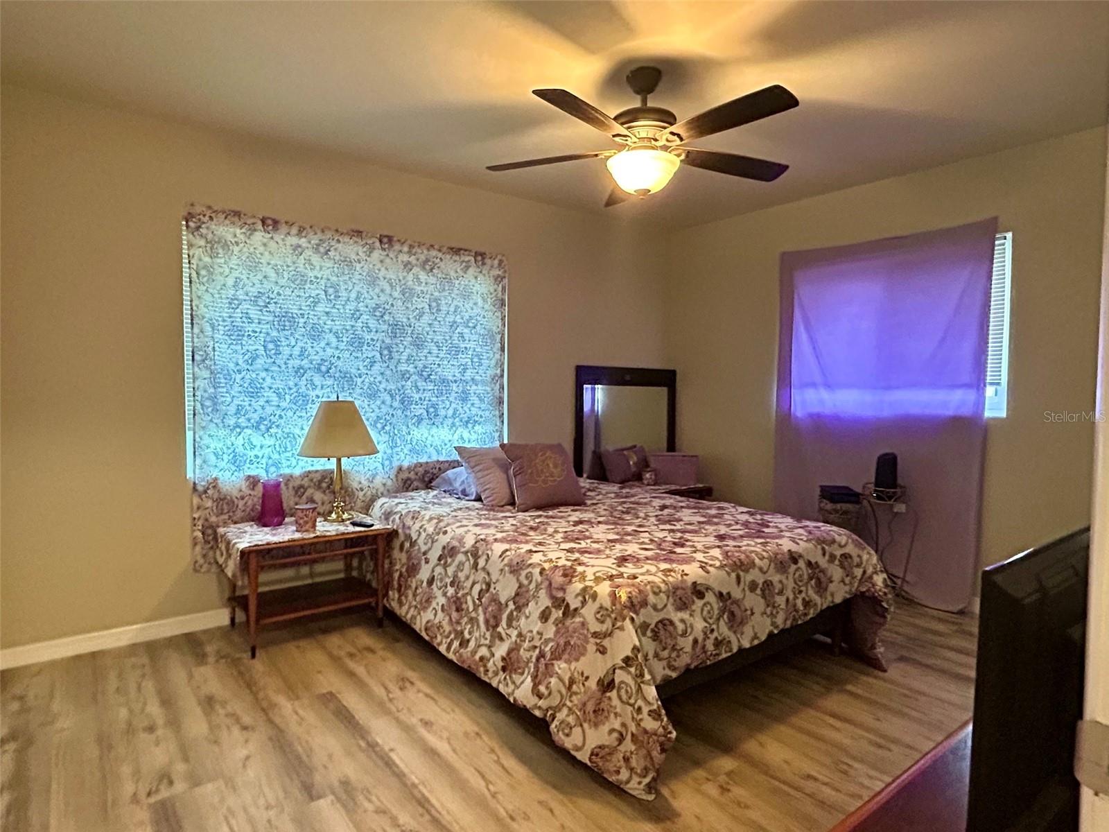 1615 PINEWOOD DR, CLEARWATER, FL — photo 8
