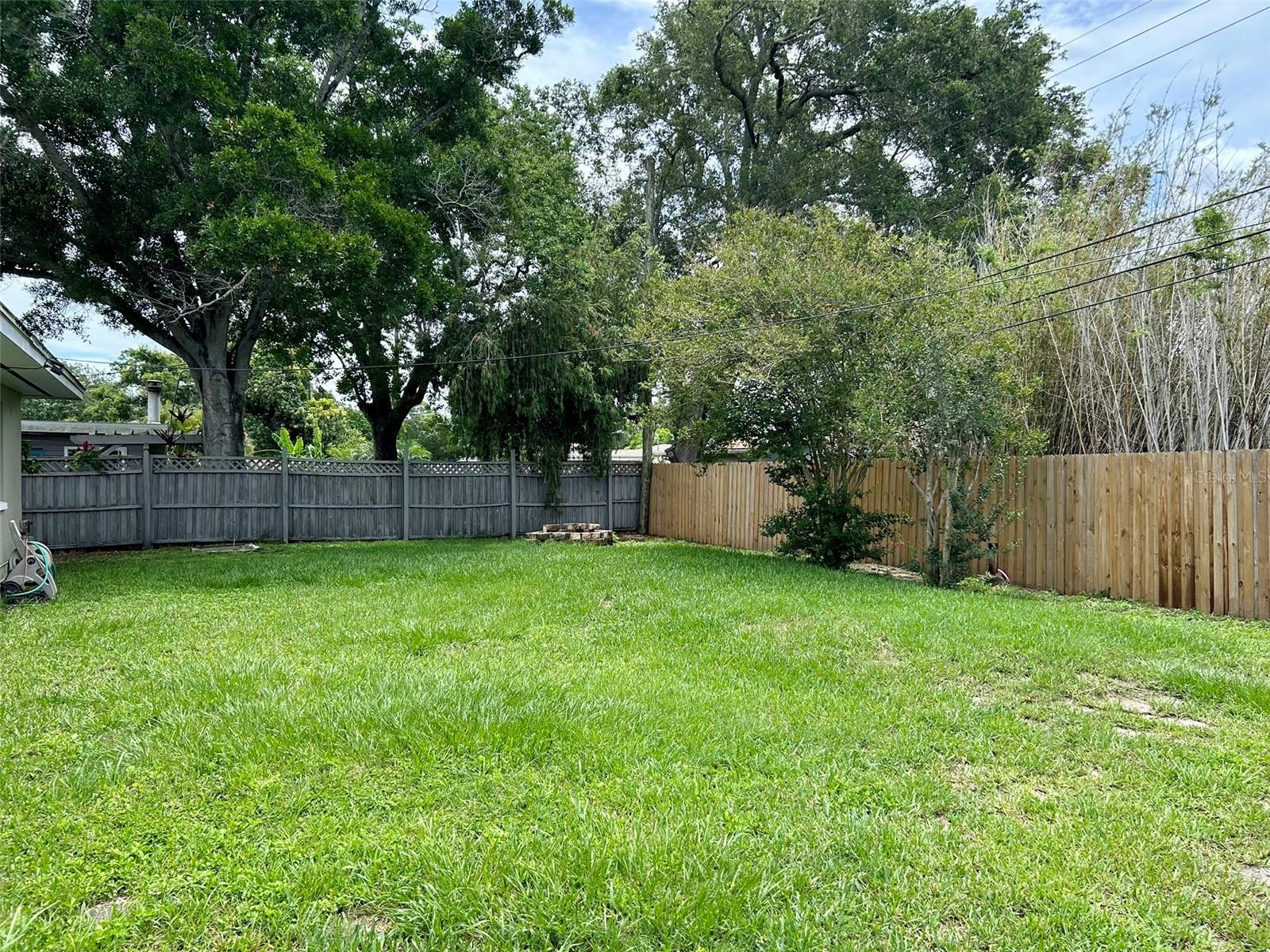 1615 PINEWOOD DR, CLEARWATER, FL — photo 14