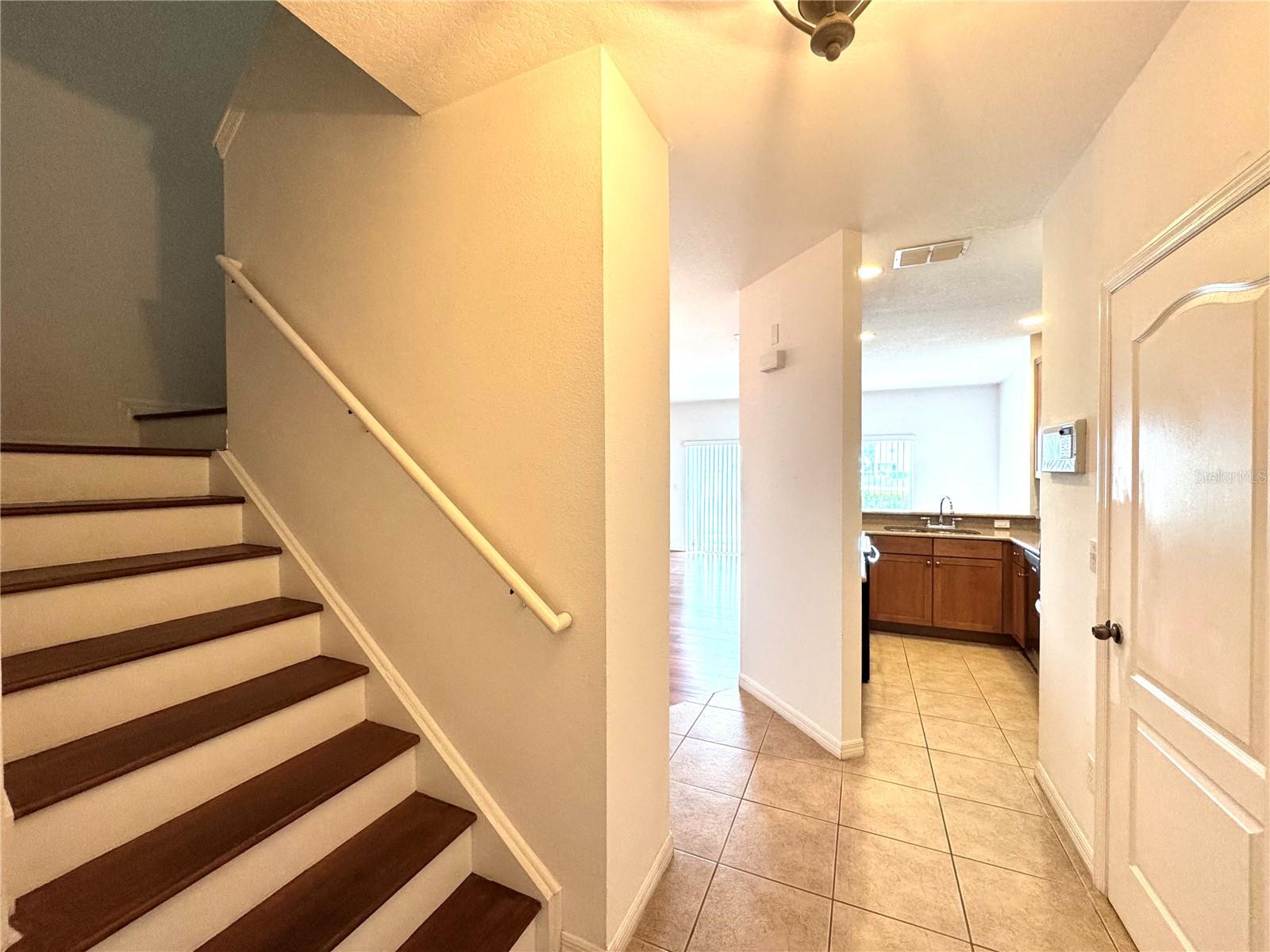 10735 SAVANNAH WOOD DR #208, ORLANDO, FL — photo 2
