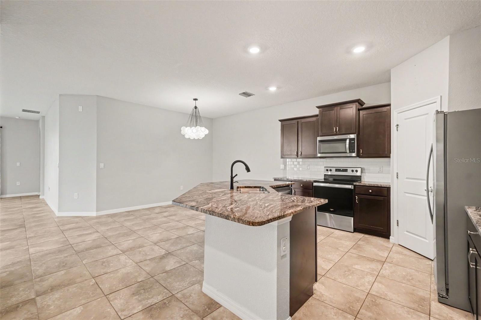31457 MANGO FADE WAY, SAN ANTONIO, FL — photo 11