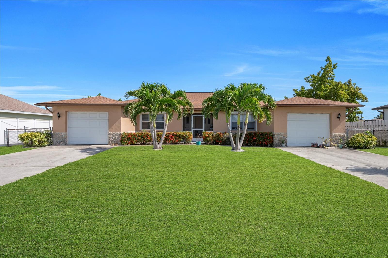836 SW TRAFALGAR PKWY, CAPE CORAL, FL