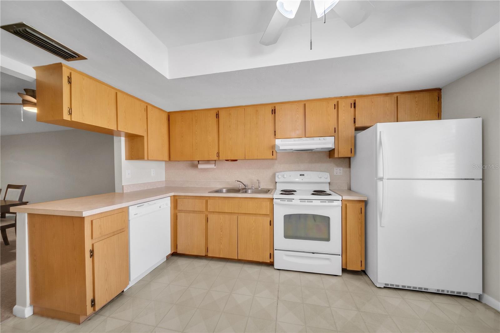 836 SW TRAFALGAR PKWY, CAPE CORAL, FL — photo 4