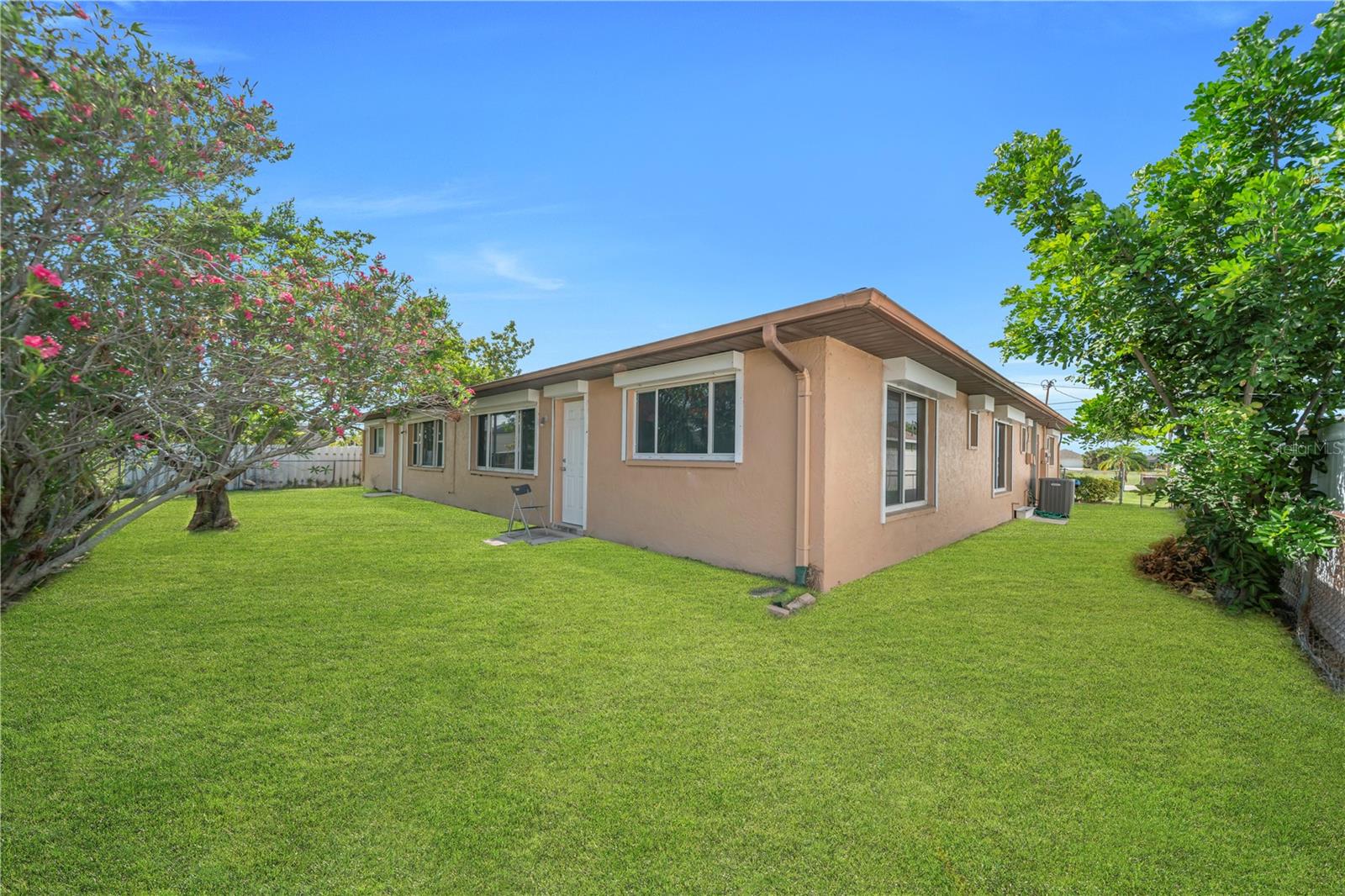 836 SW TRAFALGAR PKWY, CAPE CORAL, FL — photo 25